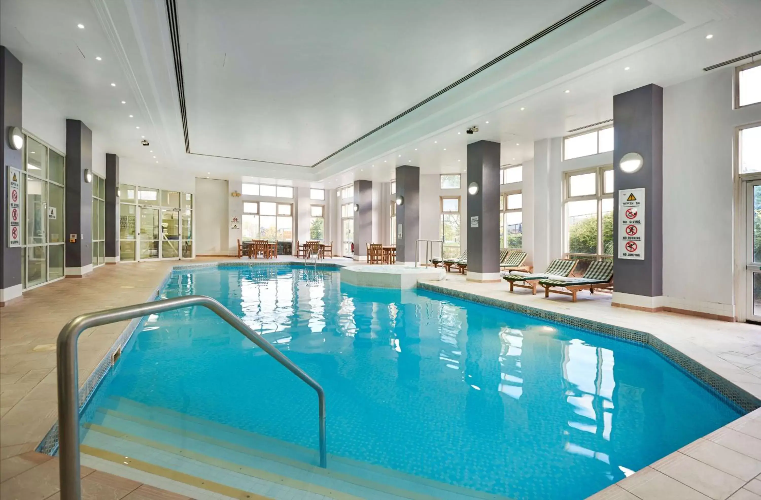 Pool view in DoubleTree by Hilton Dartford Bridge Pool view in DoubleTree by Hilton Dartford Bridge
