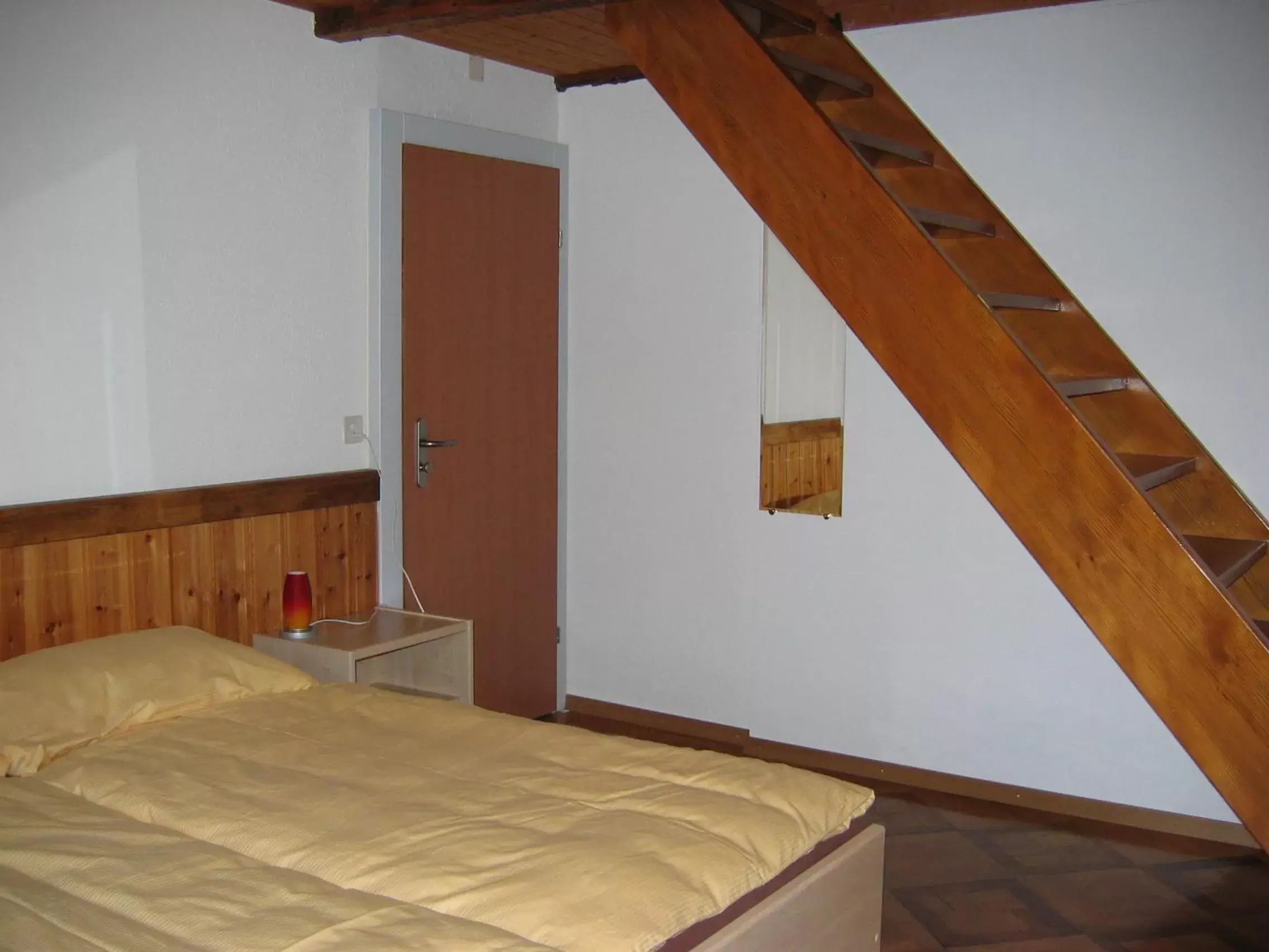 Bed in Auberge du Prévoux