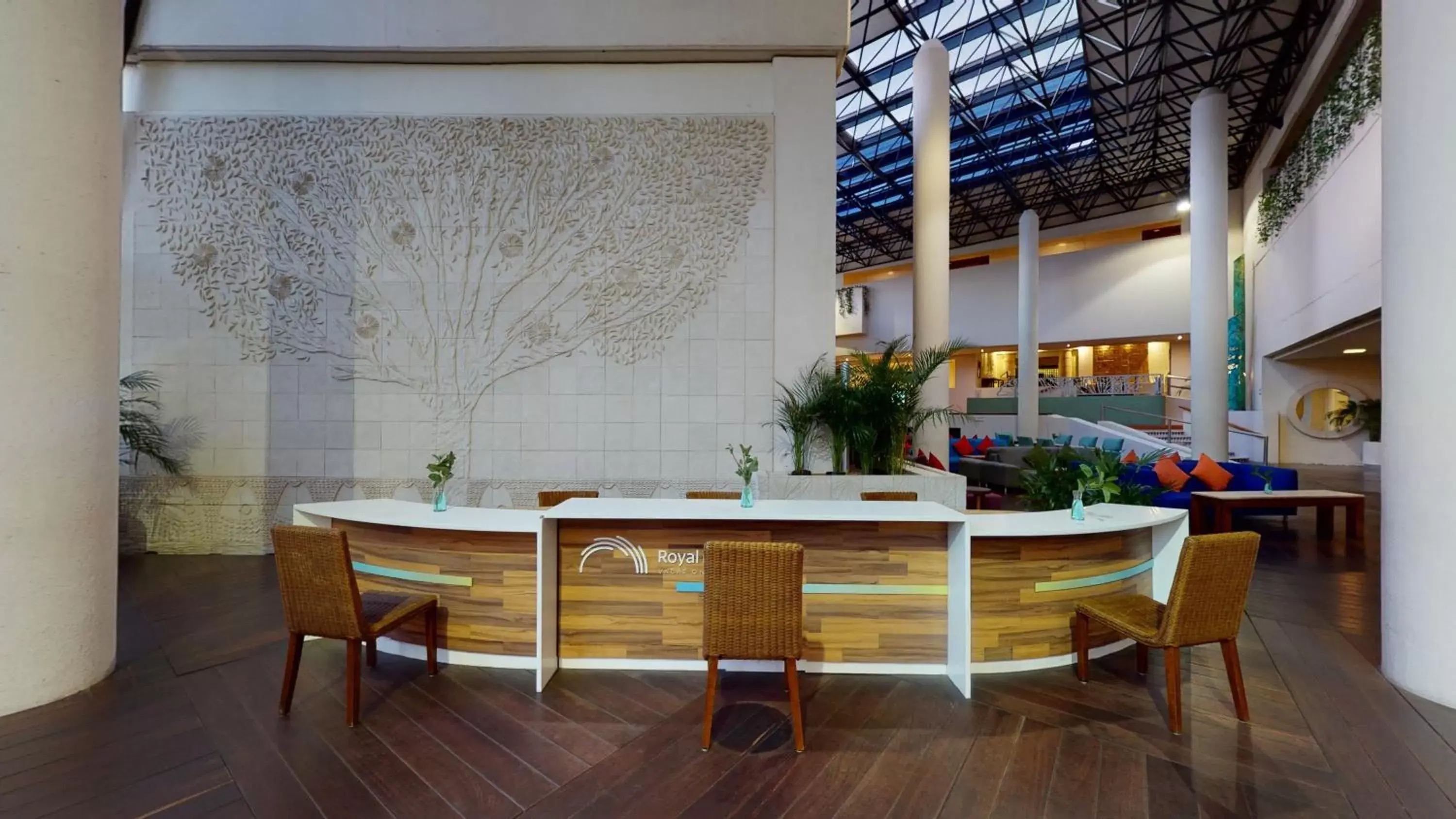 Lobby or reception in Park Royal Beach Ixtapa - All Inclusive