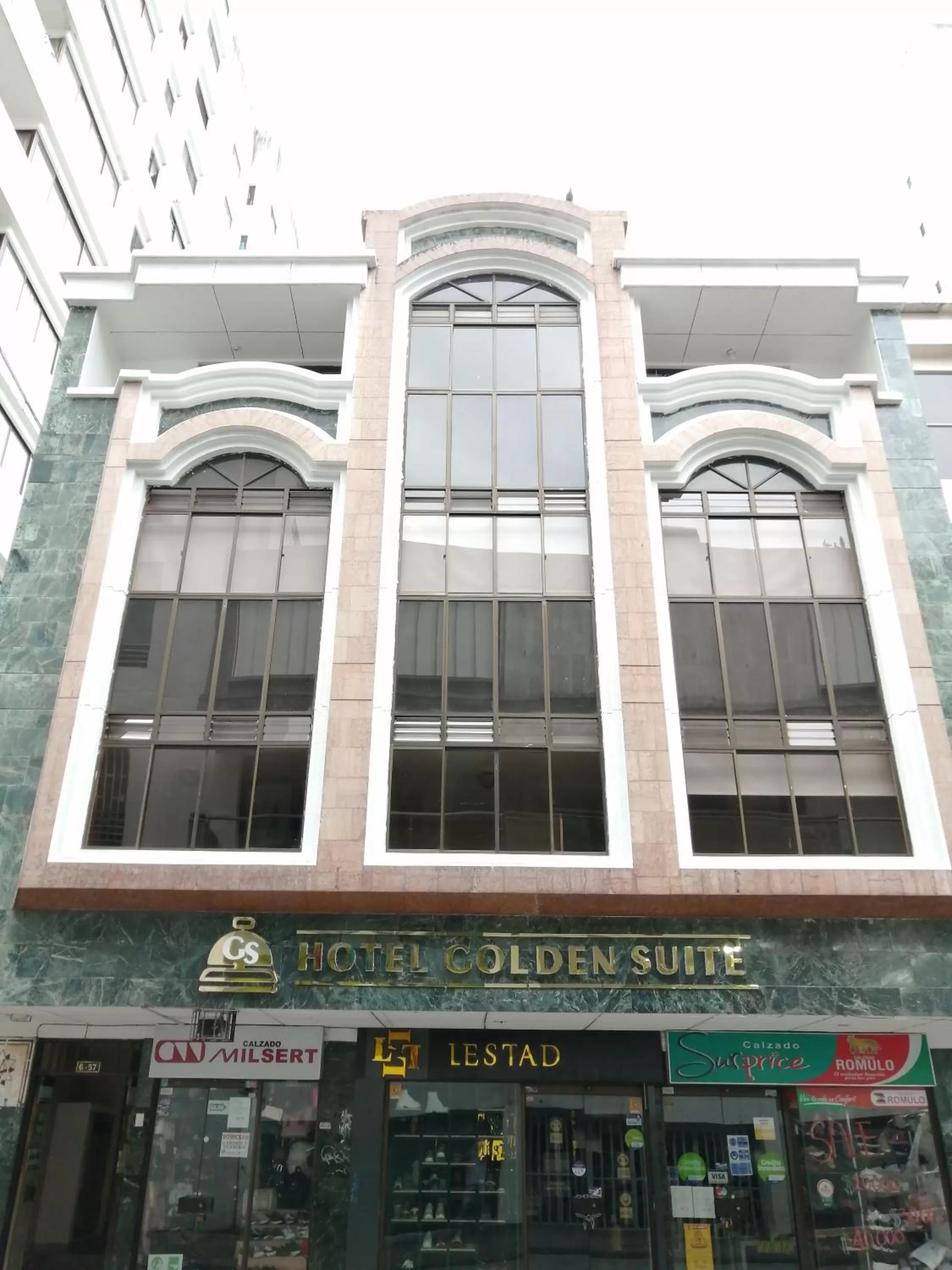 Property building in HOTEL GOLDEN SUITE