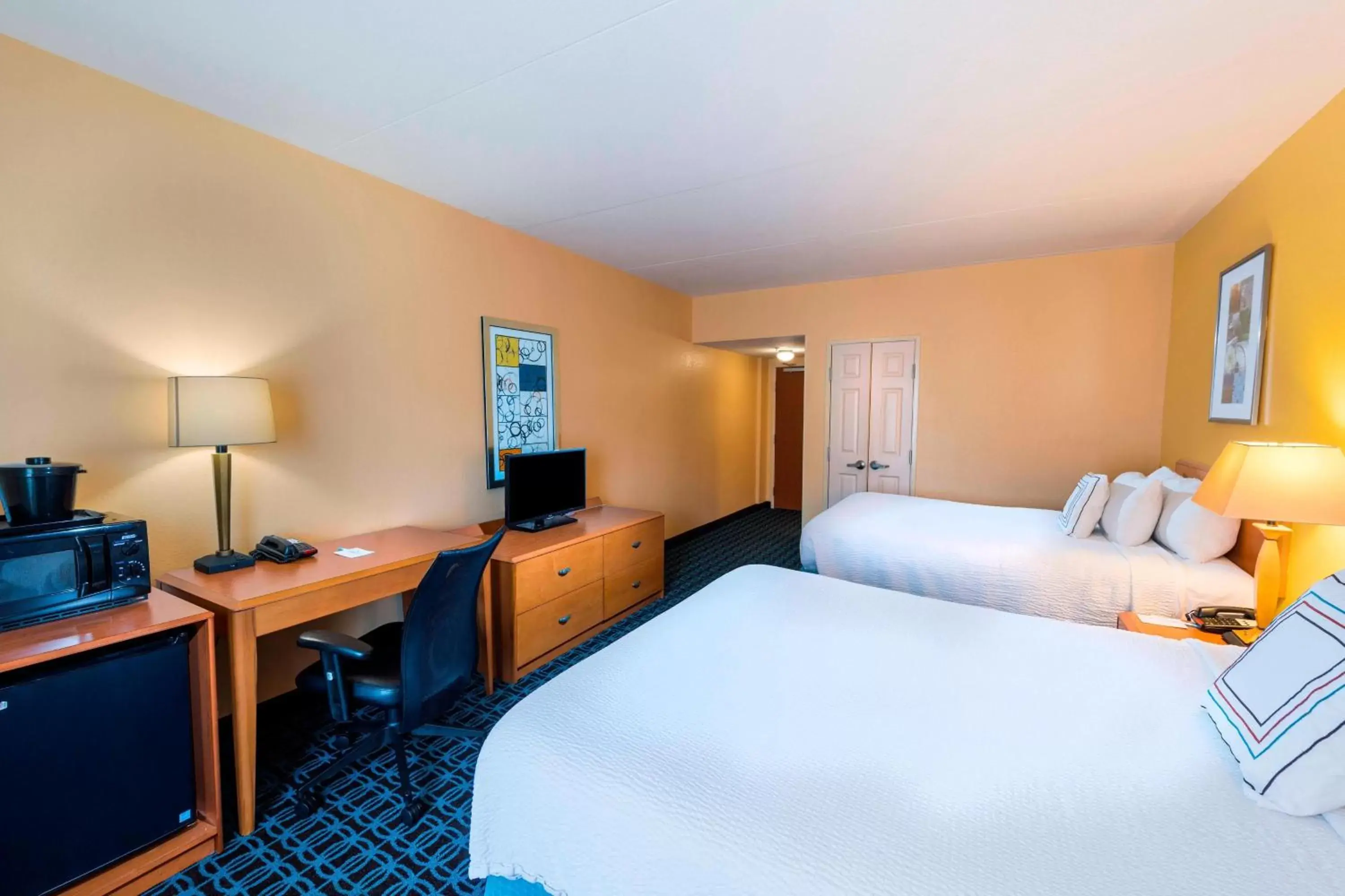 Photo of the whole room, Bed in Fairfield Inn & Suites Marianna
