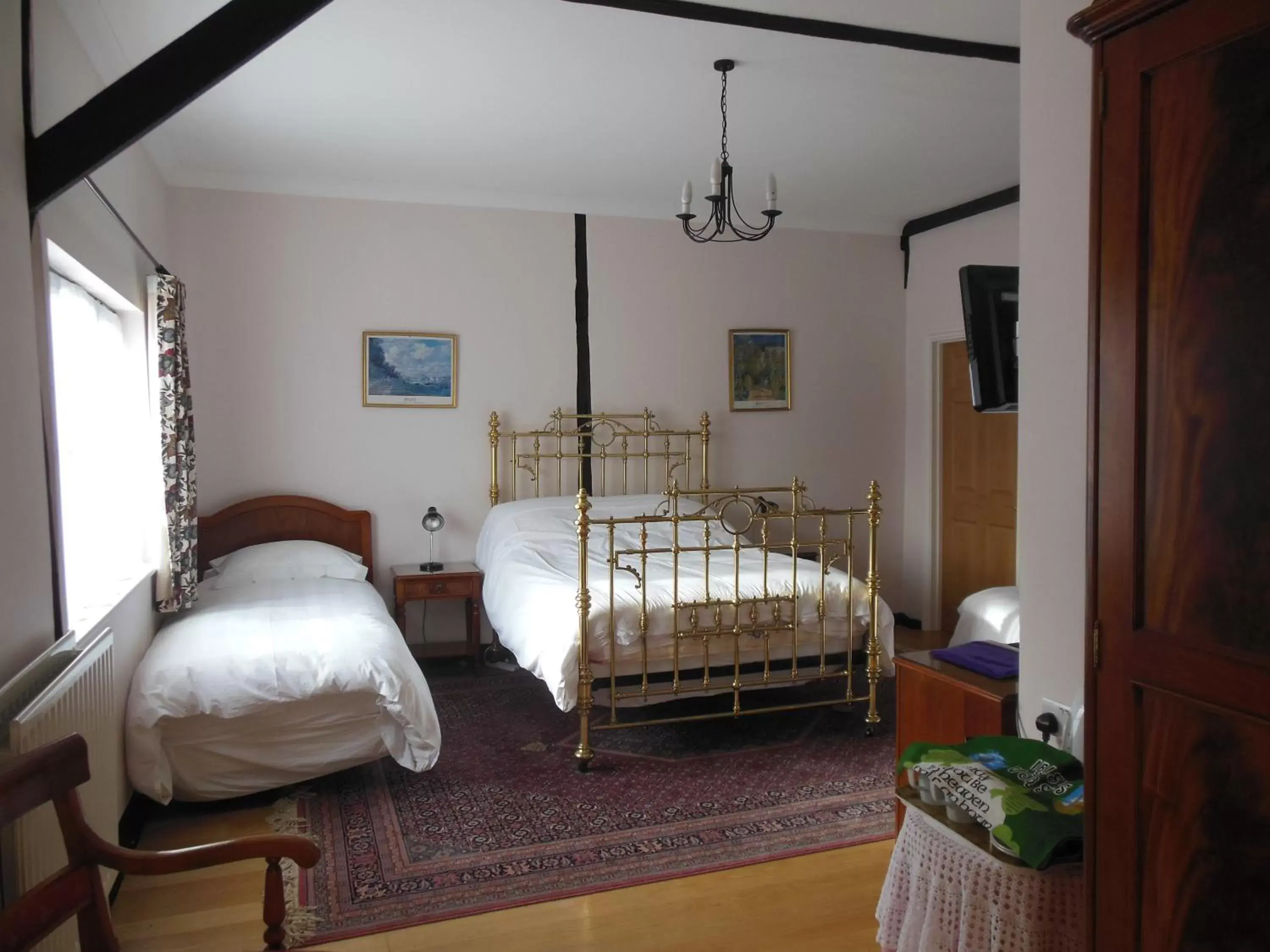 Bedroom, Bed in Highfield Farm