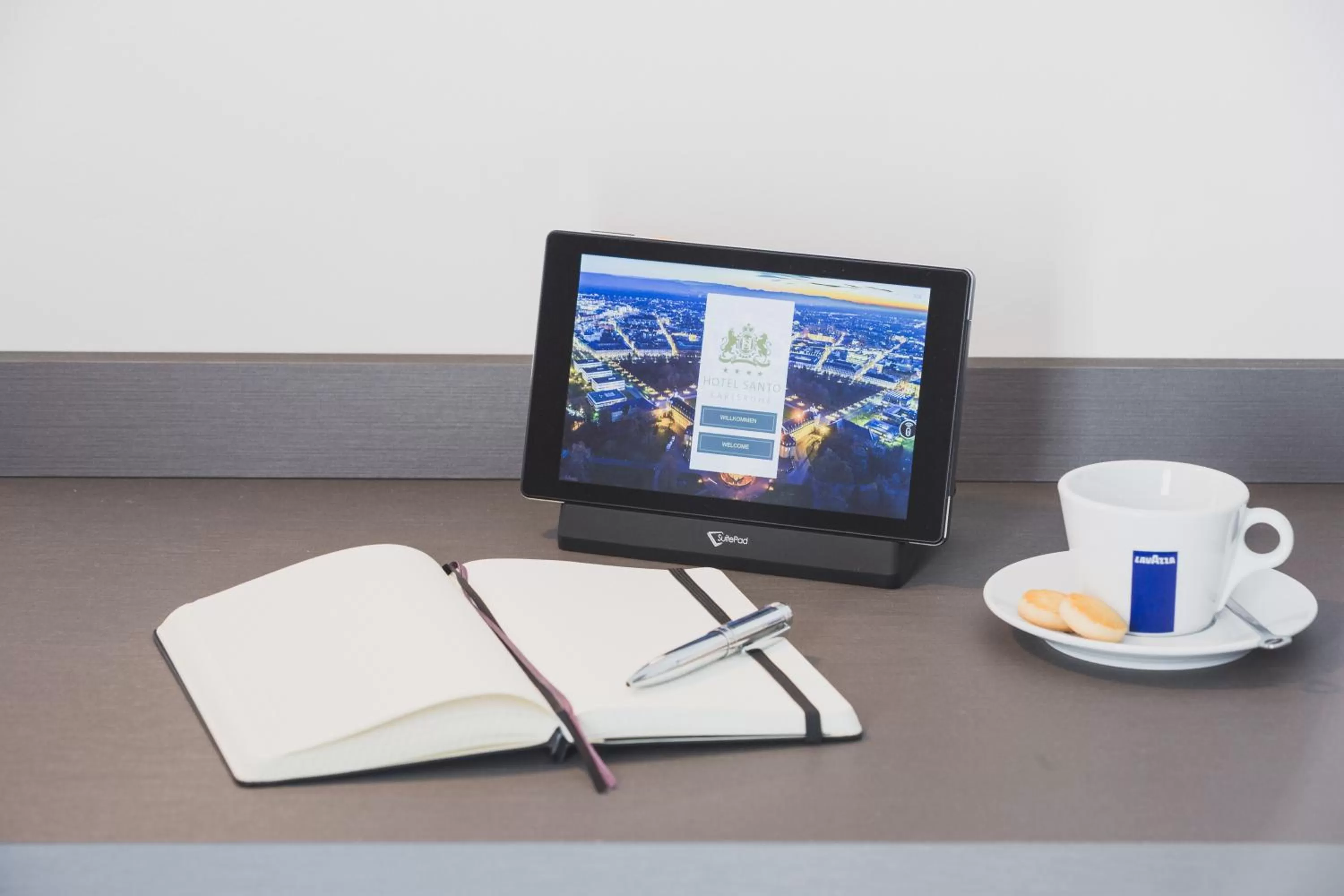 TV and multimedia in Hotel Santo