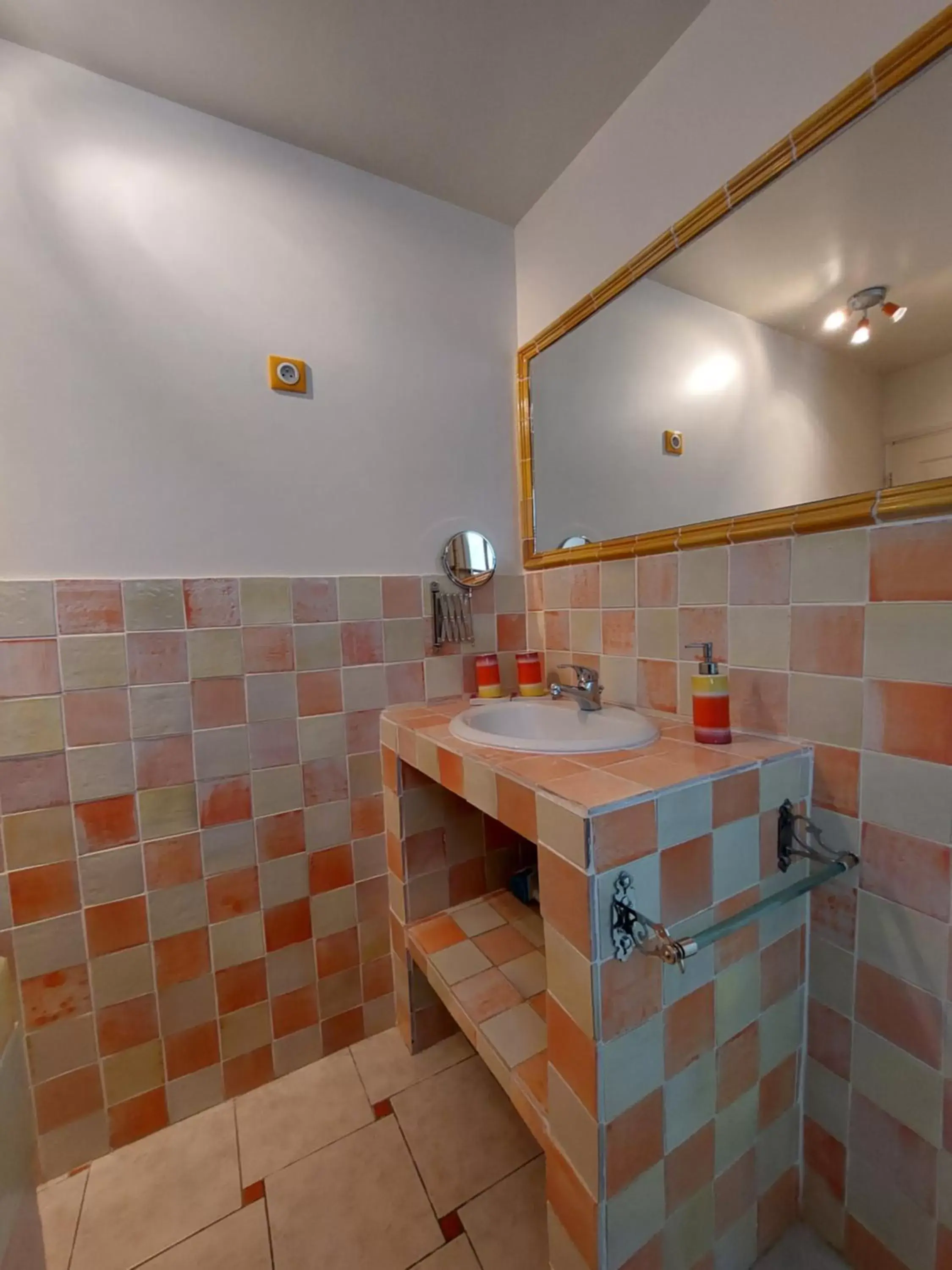 Bathroom in Mas des Cigognes