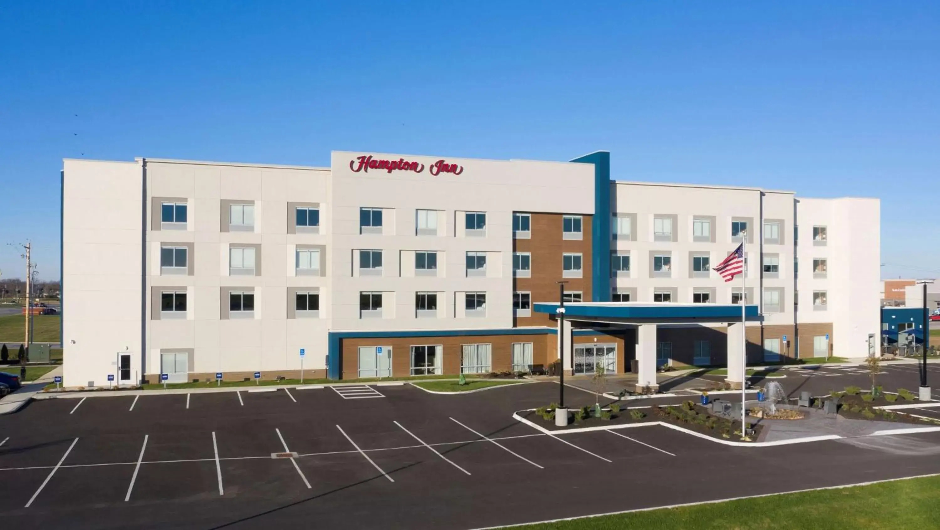 Property building in Hampton Inn Circleville, Oh Property building in Hampton Inn Circleville, Oh