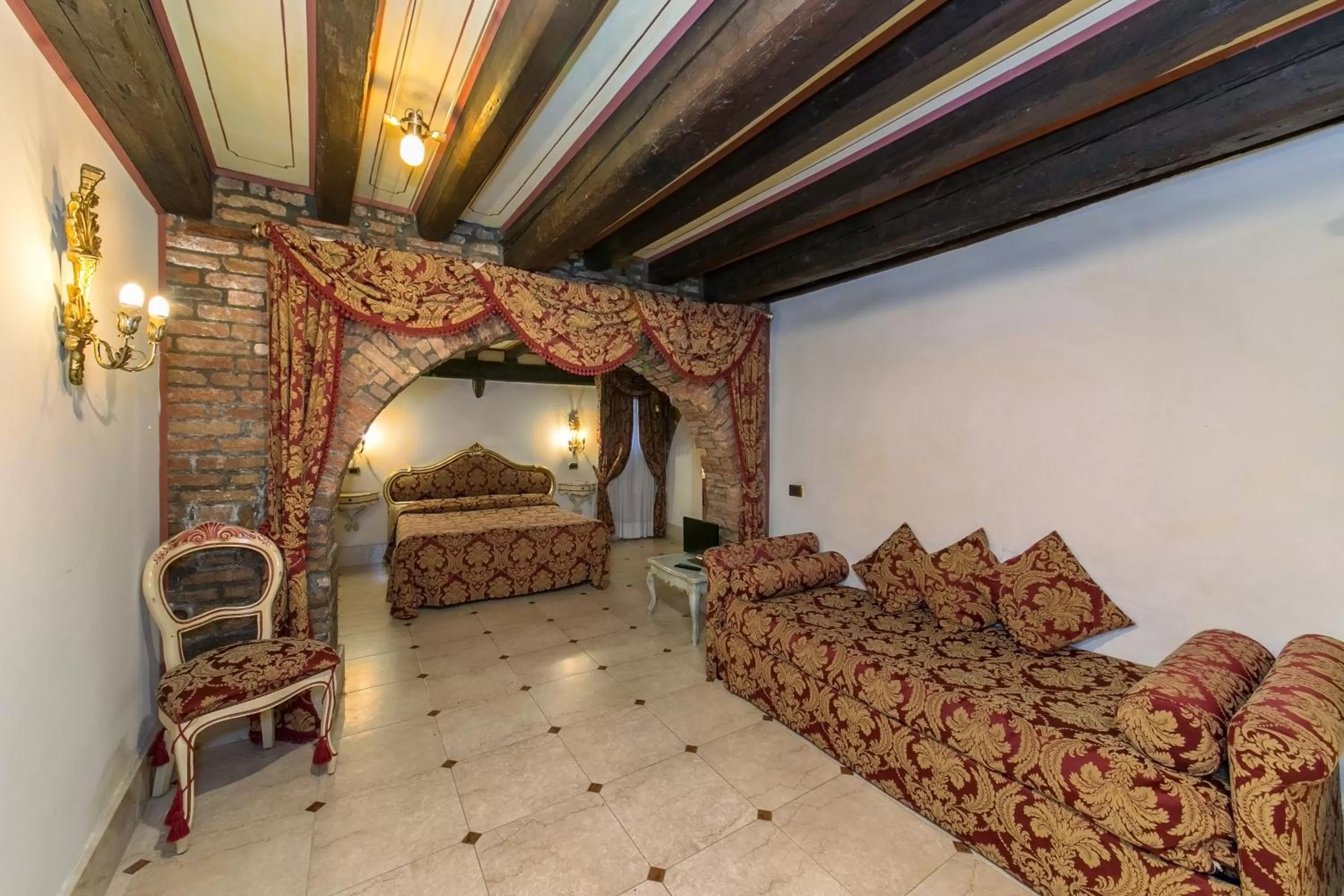 Bed in Hotel Pantalon