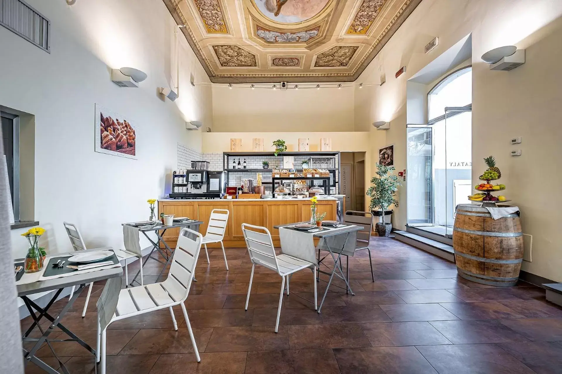 Breakfast, Restaurant/Places to Eat in Martelli 6 Suite & Apartments