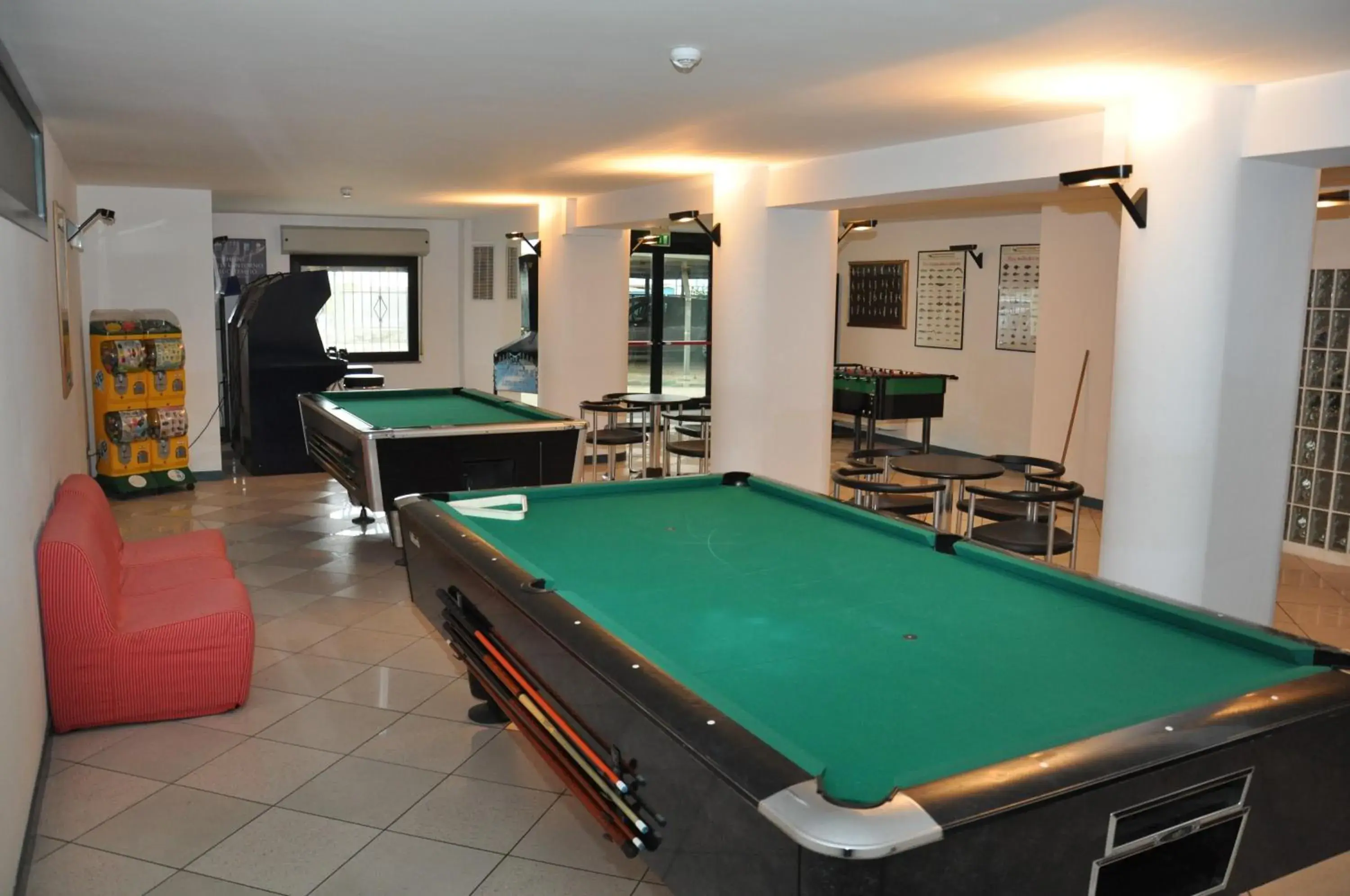 Activities, Billiards in Hotel Nord Est