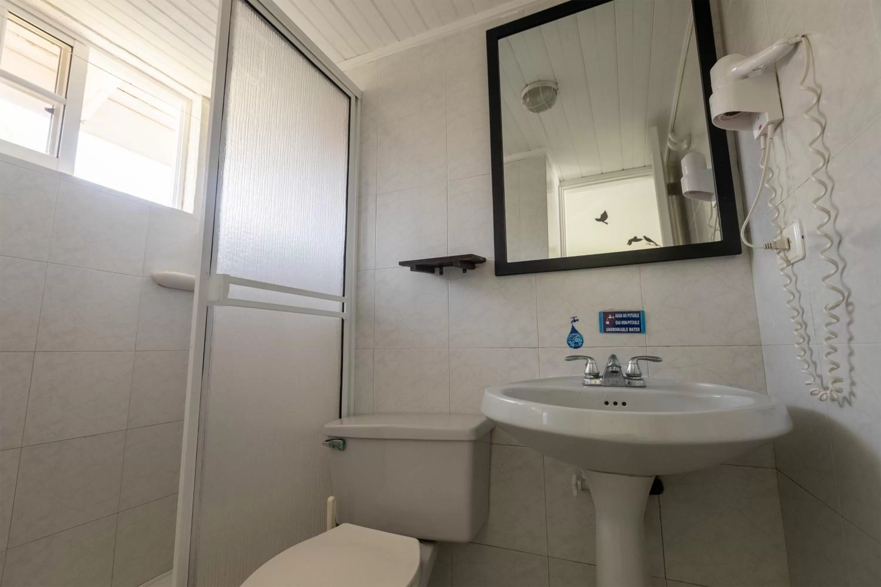 Bathroom in Hosteria Mar y Sol