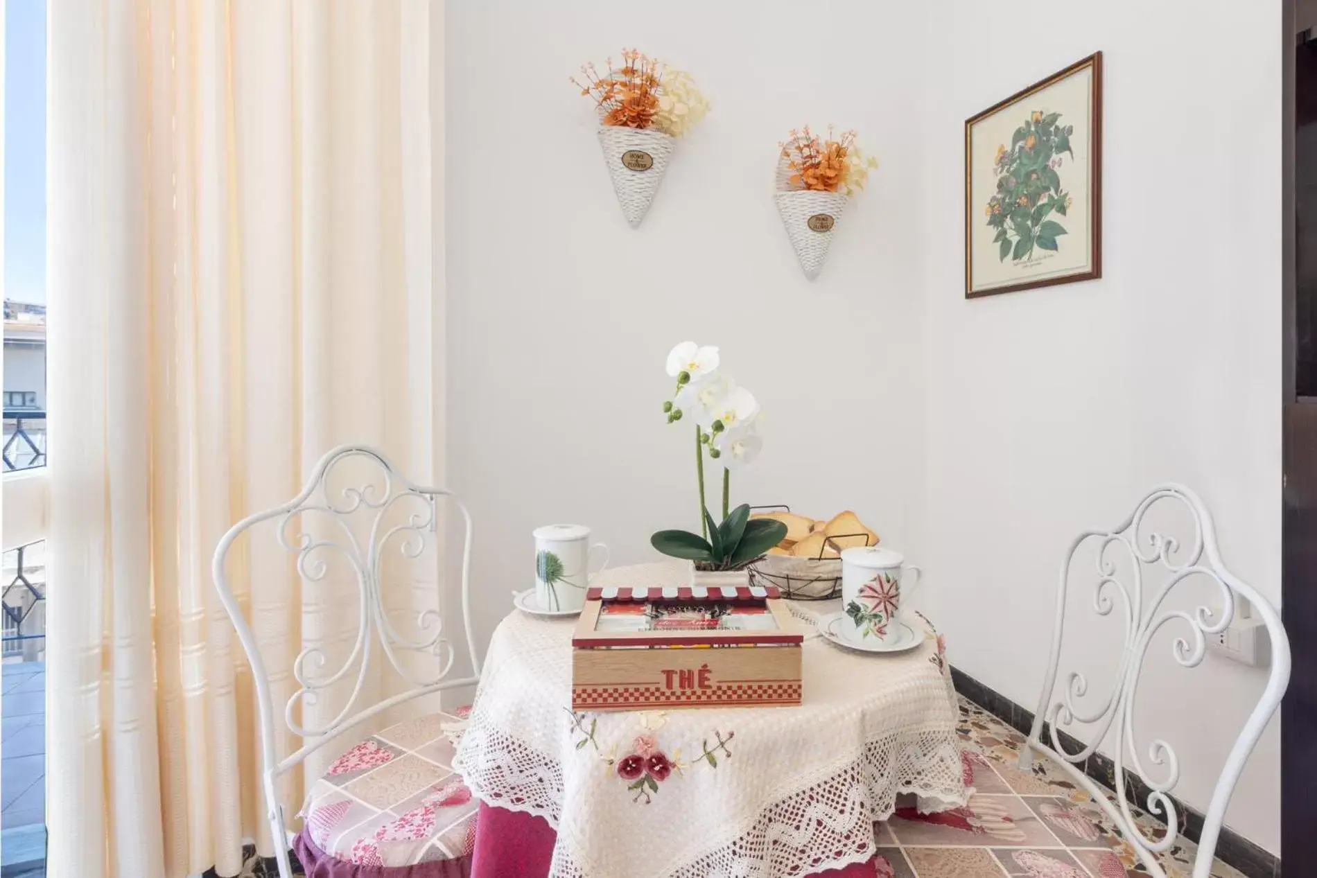 Breakfast, Dining Area in Pintadera B&B