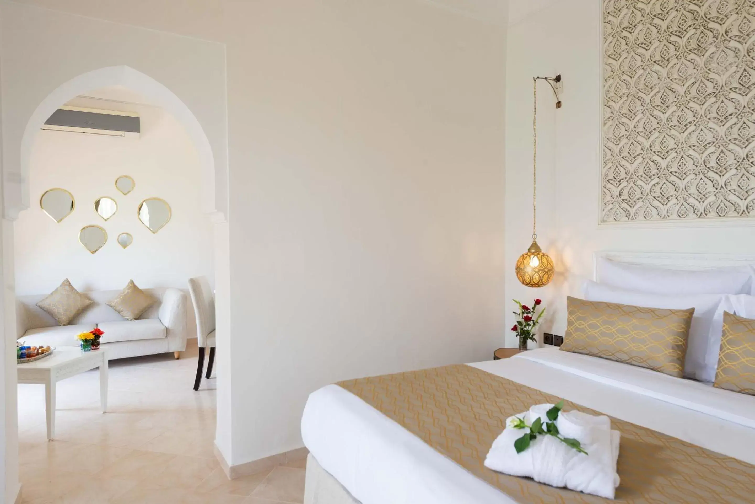 Bedroom, Bed in Marrakech Ryads Parc All inclusive