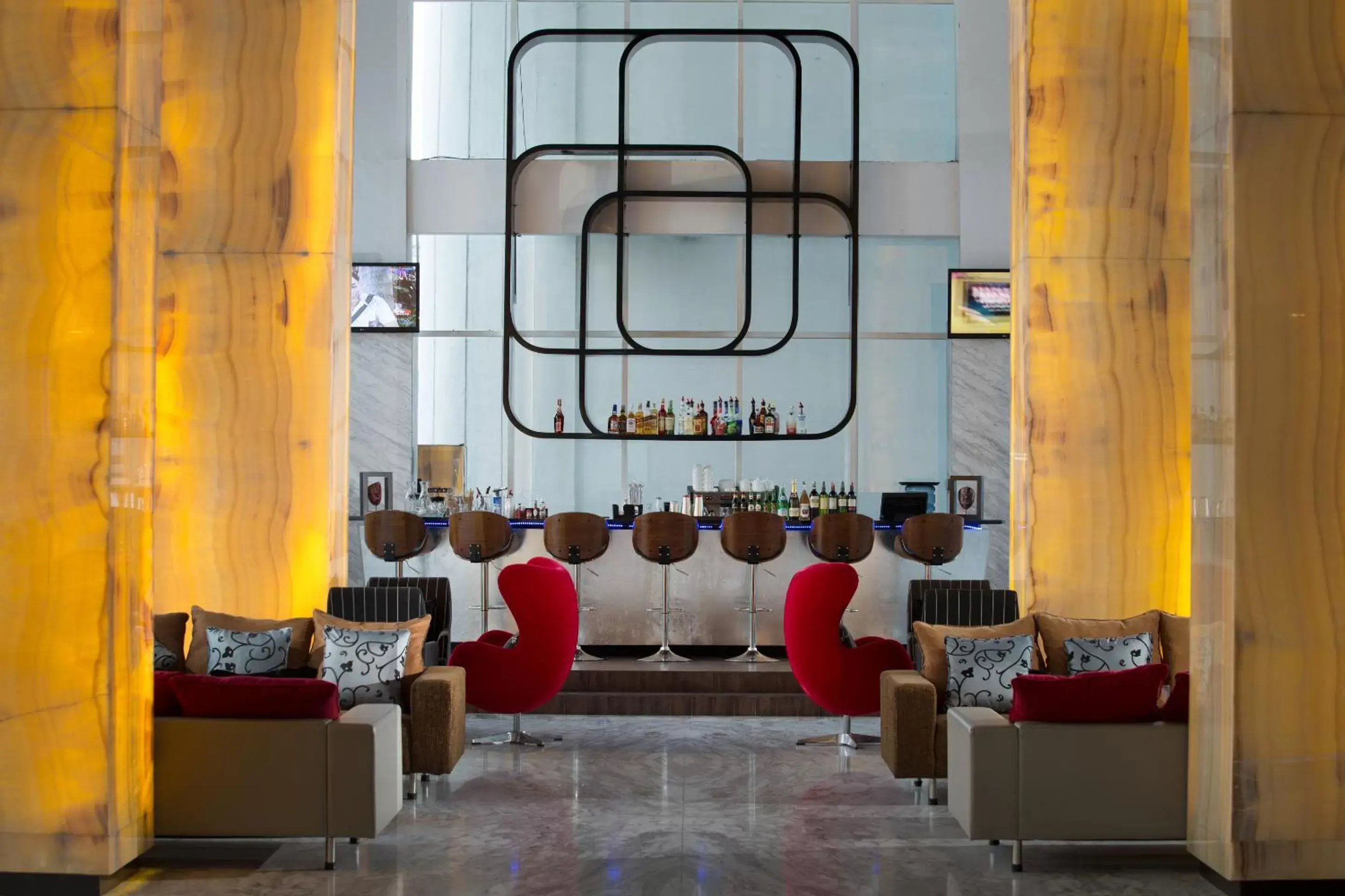 Lounge or bar in Hariston Hotel&Suites, Pluit - Jakarta