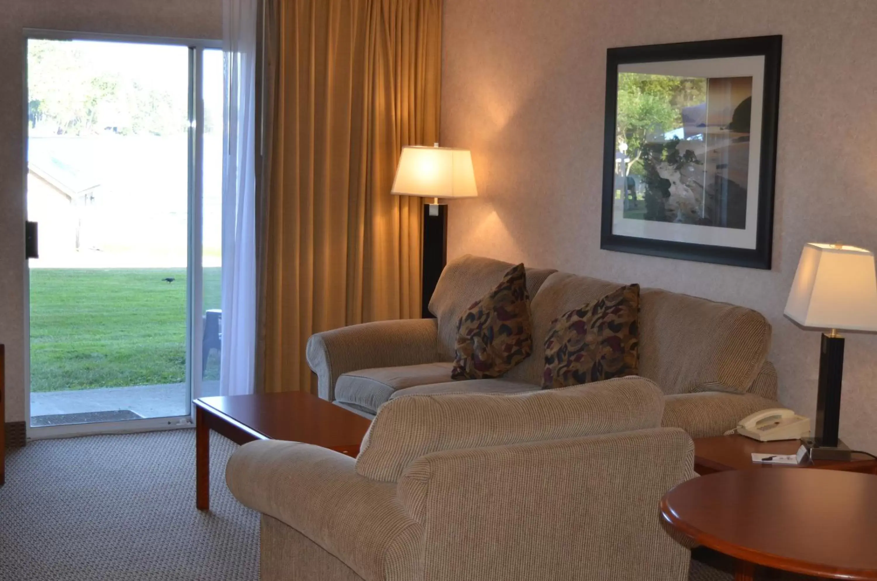 Patio, Seating Area in Inn on Long Lake