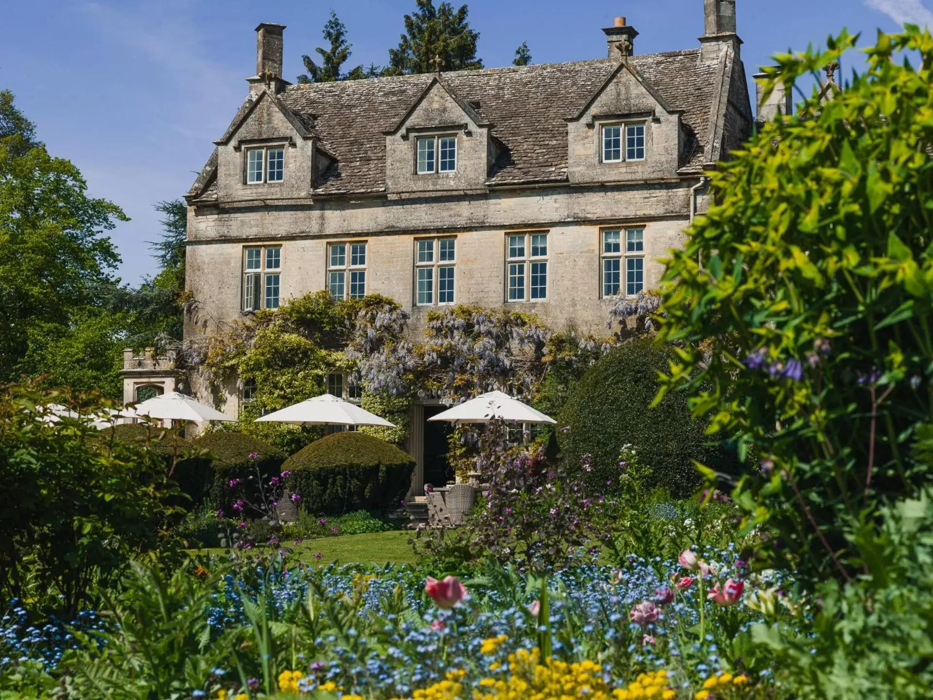 Property Building in Barnsley House