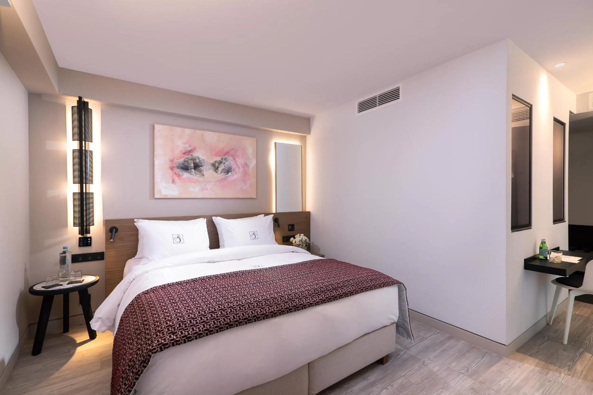 Bedroom, Bed in S Hotel Boutique Thessaloniki