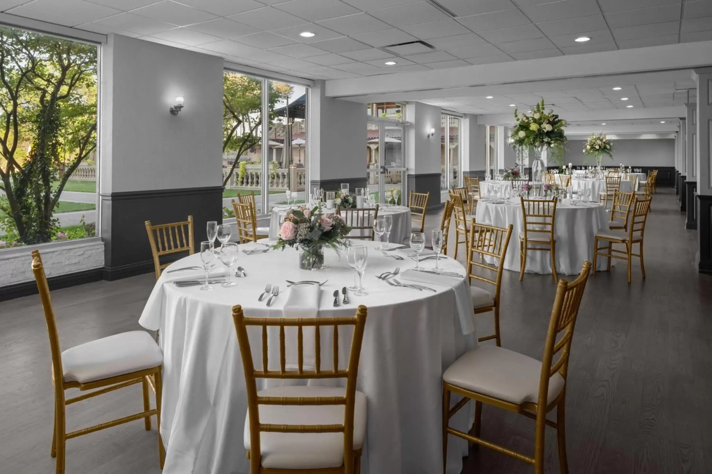 Banquet/Function facilities, Restaurant/Places to Eat in The Drake Oak Brook, Autograph Collection