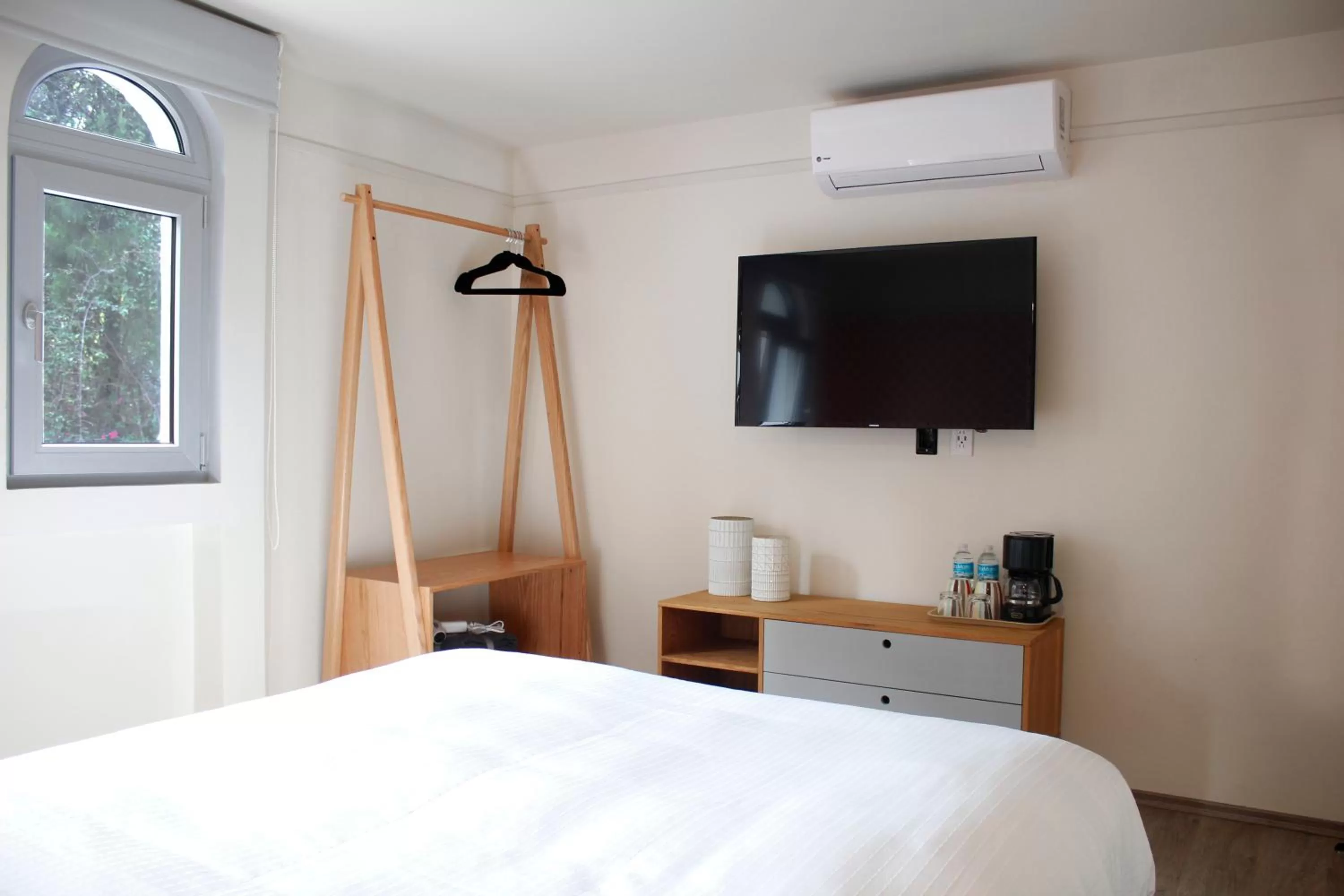 Bedroom, Bed in Hotel Casa Condesa Michoacan 113