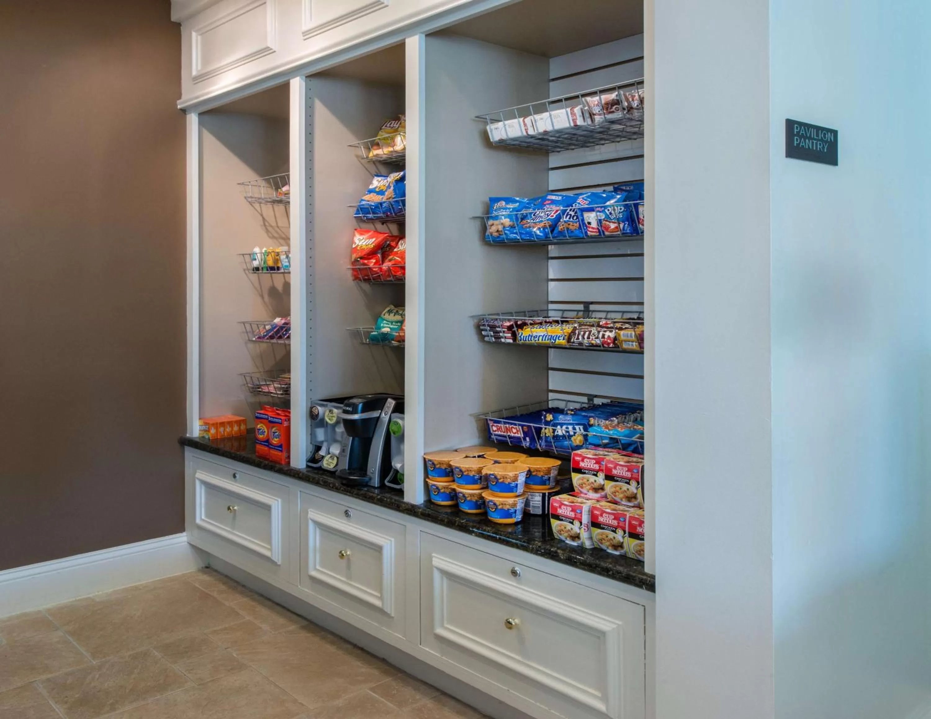 Restaurant/places to eat in Hilton Garden Inn Tallahassee Central