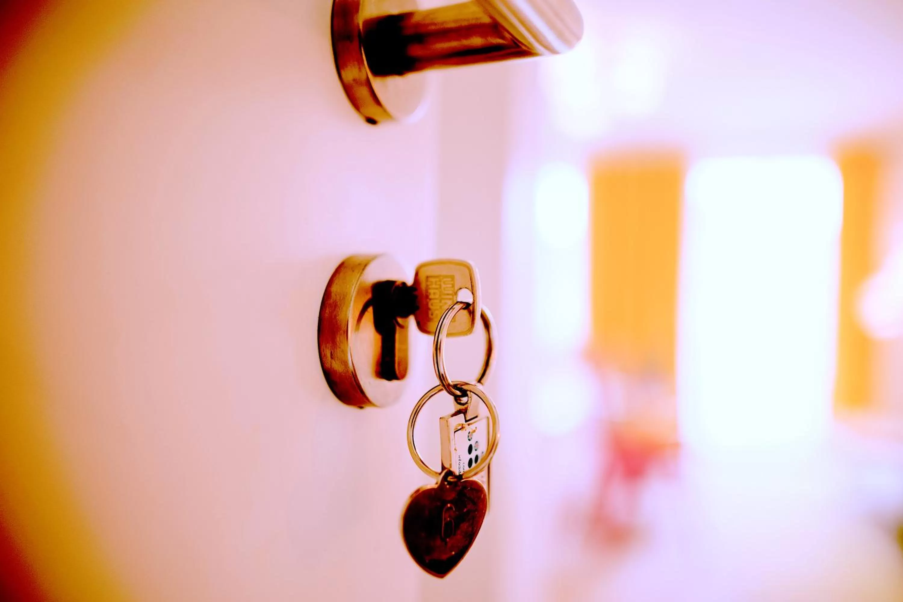 Staff in Das Hotel Stern, B&B KG - digital & contactless check-in