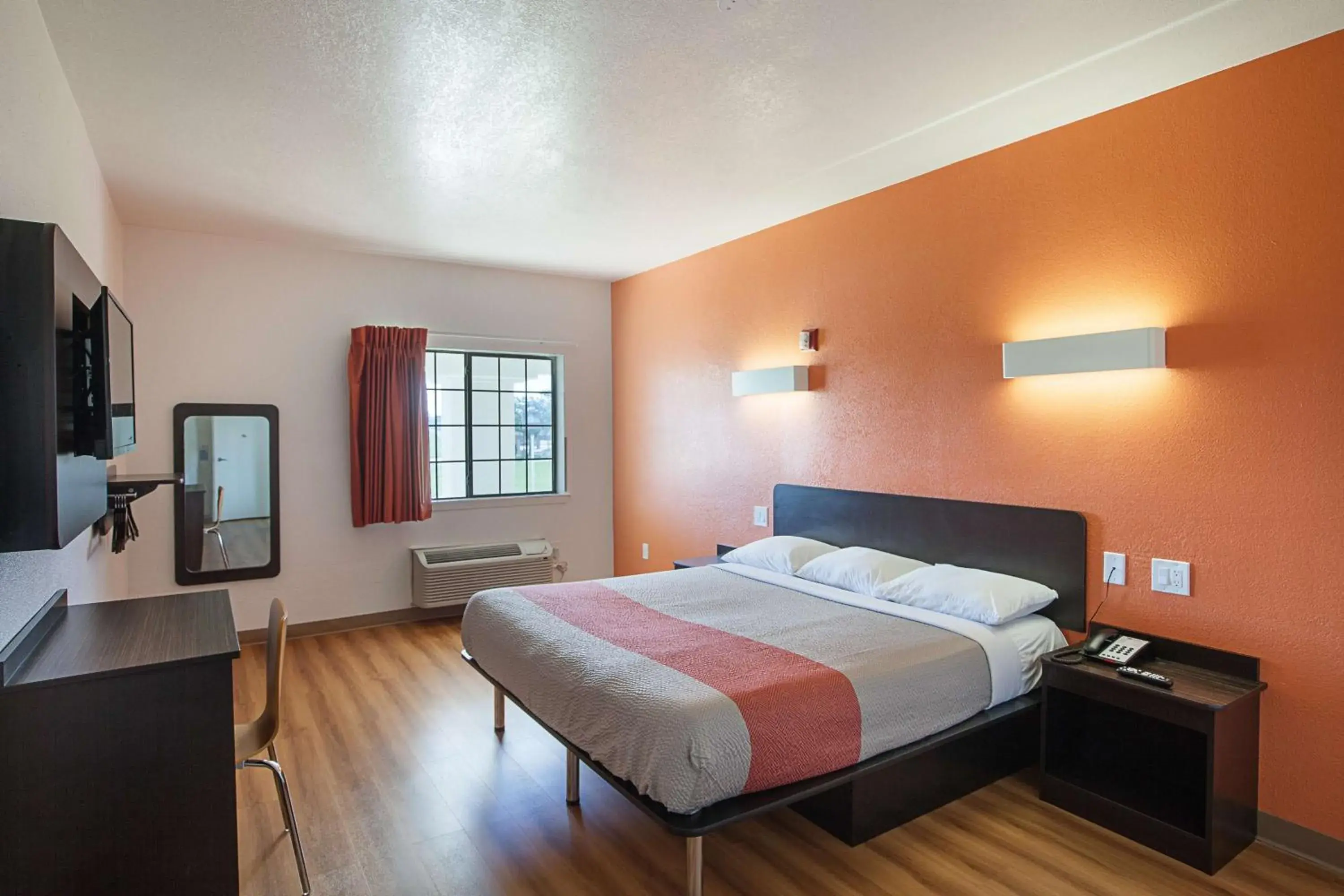 TV and multimedia in Motel 6-Bedford, TX - Fort Worth