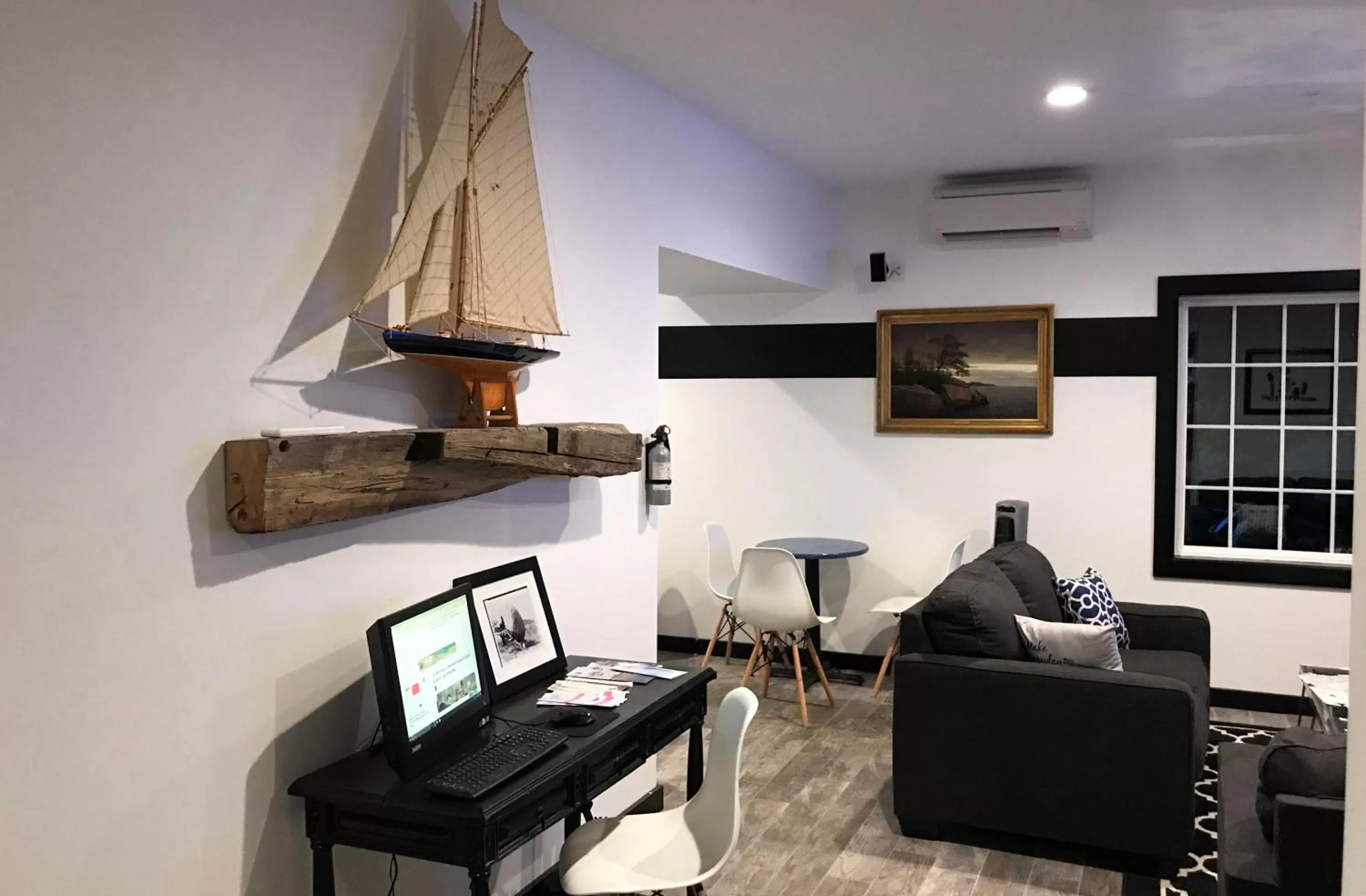 Lobby or reception in Acadia Hotel - Downtown