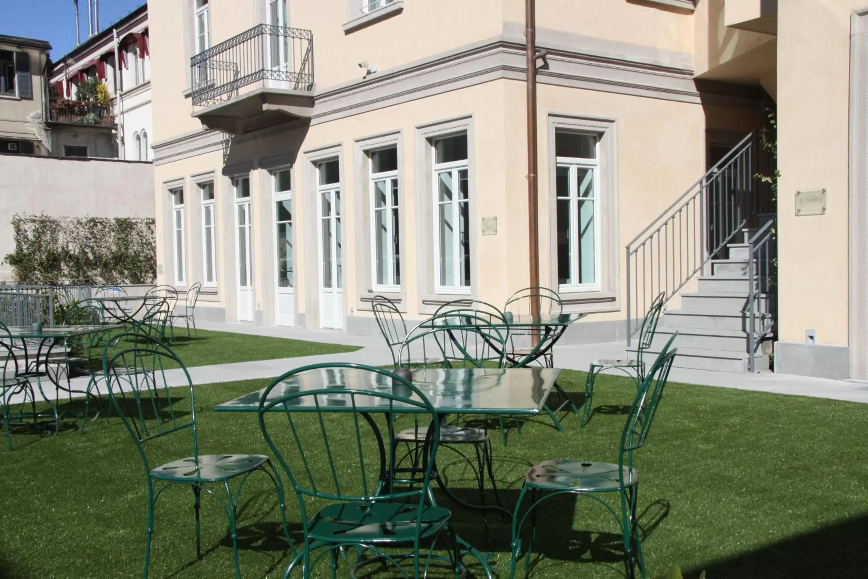 Patio, Property Building in Hotel Di Varese