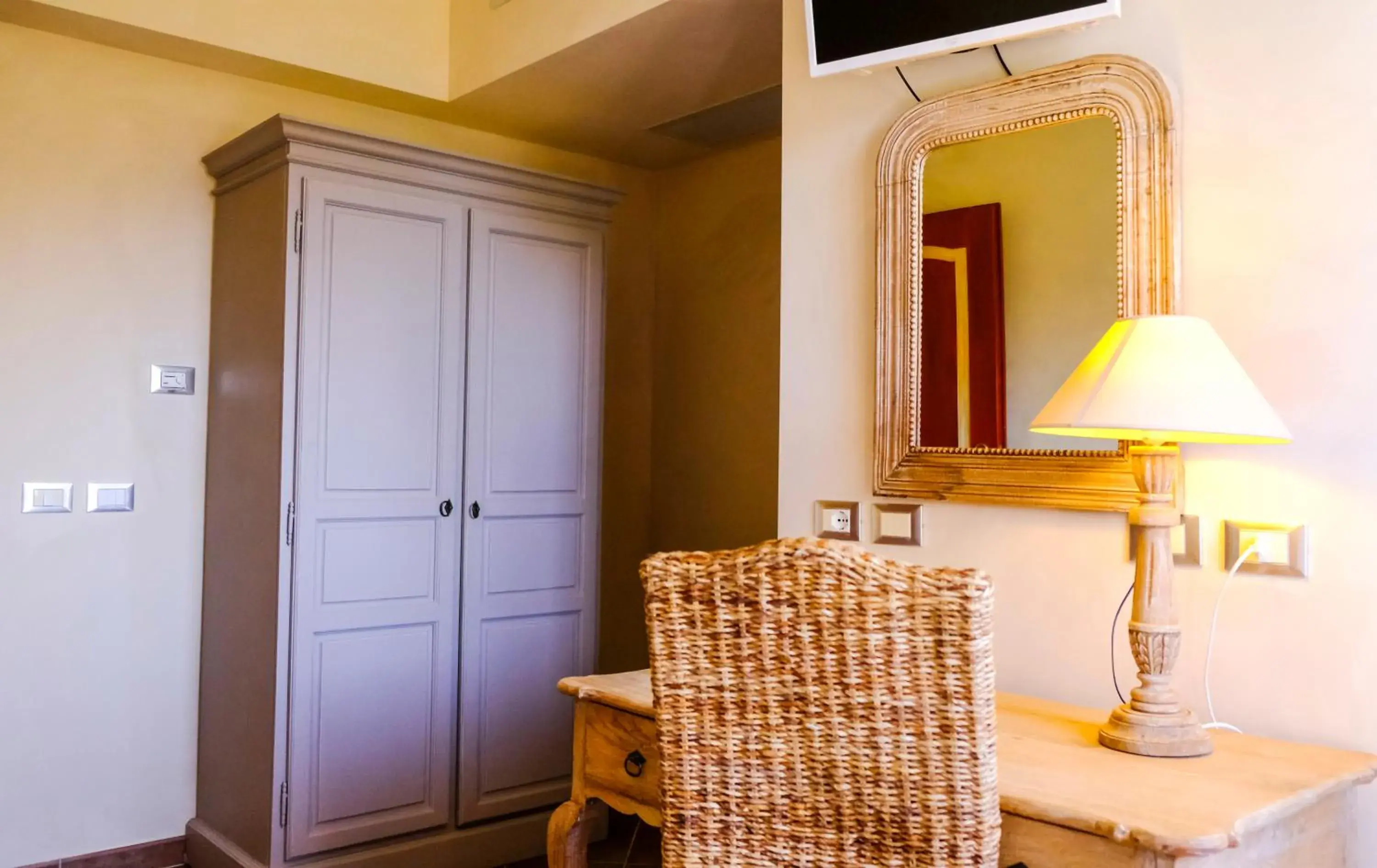 Bedroom, Dining Area in Baglio Di Scopello