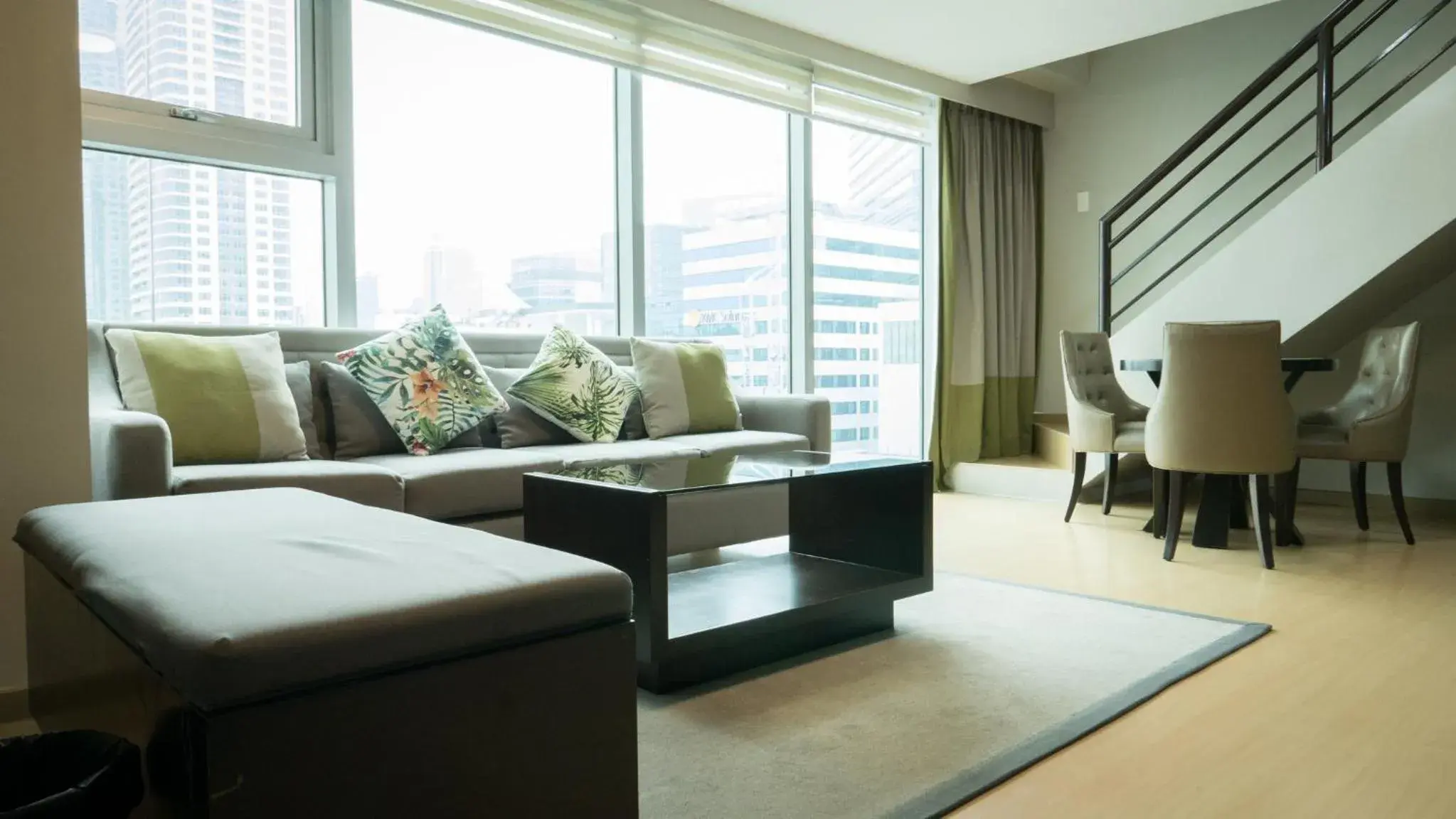 Living room, Seating Area in Avant Serviced Suites - Personal Concierge