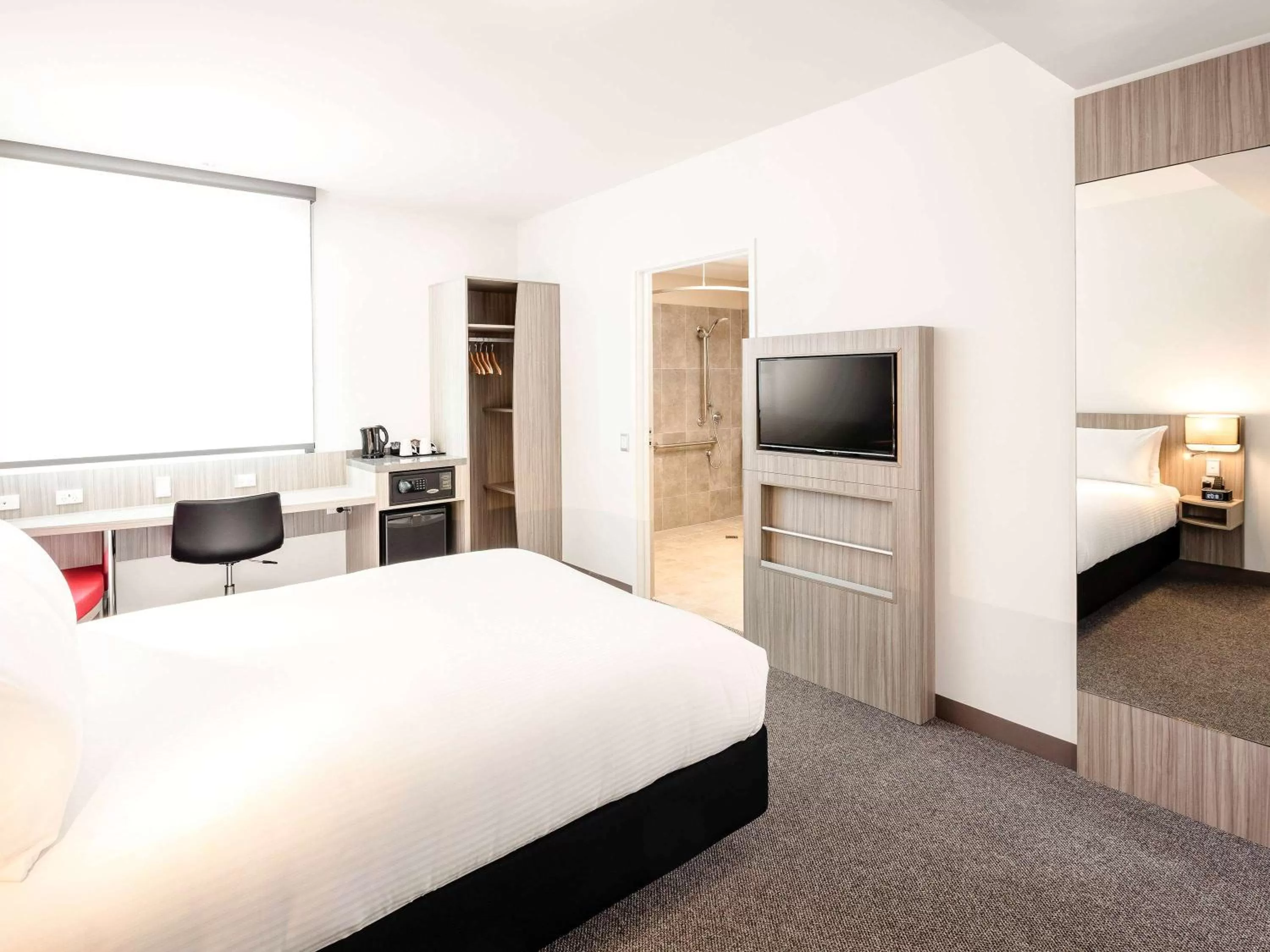 Photo of the whole room, Bed in Ibis Mackay