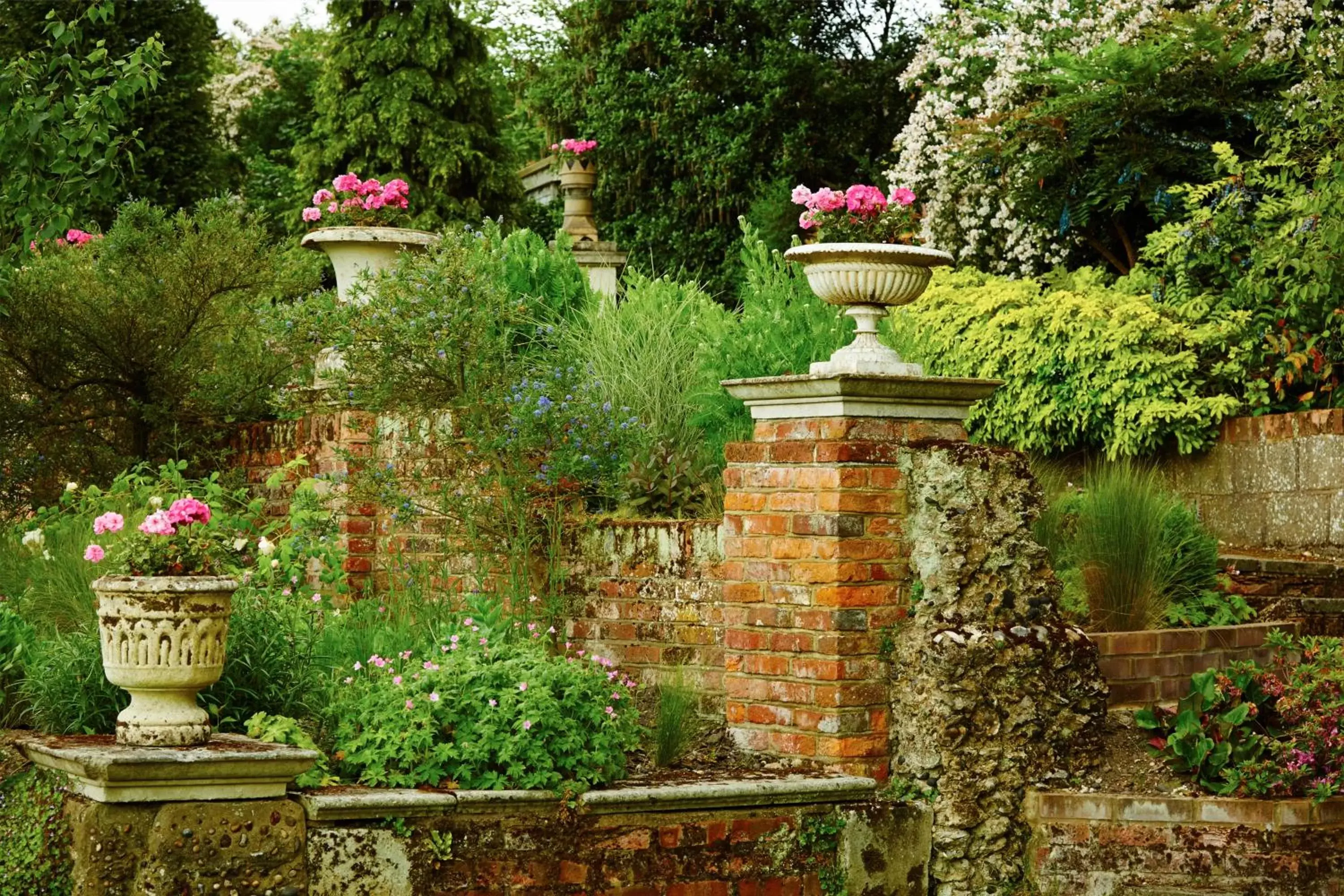 Garden in Bromley Court Hotel London