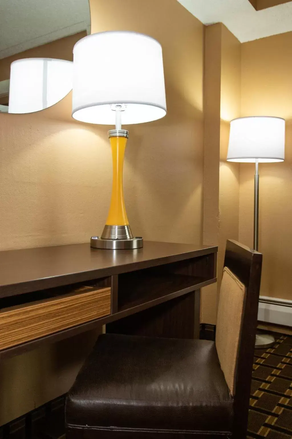 Deluxe Double Room with Two Double Beds - Non-Smoking in Super 8 by Wyndham Brooklyn Center/MPLS Deluxe Double Room with Two Double Beds - Non-Smoking in Super 8 by Wyndham Brooklyn Center/MPLS