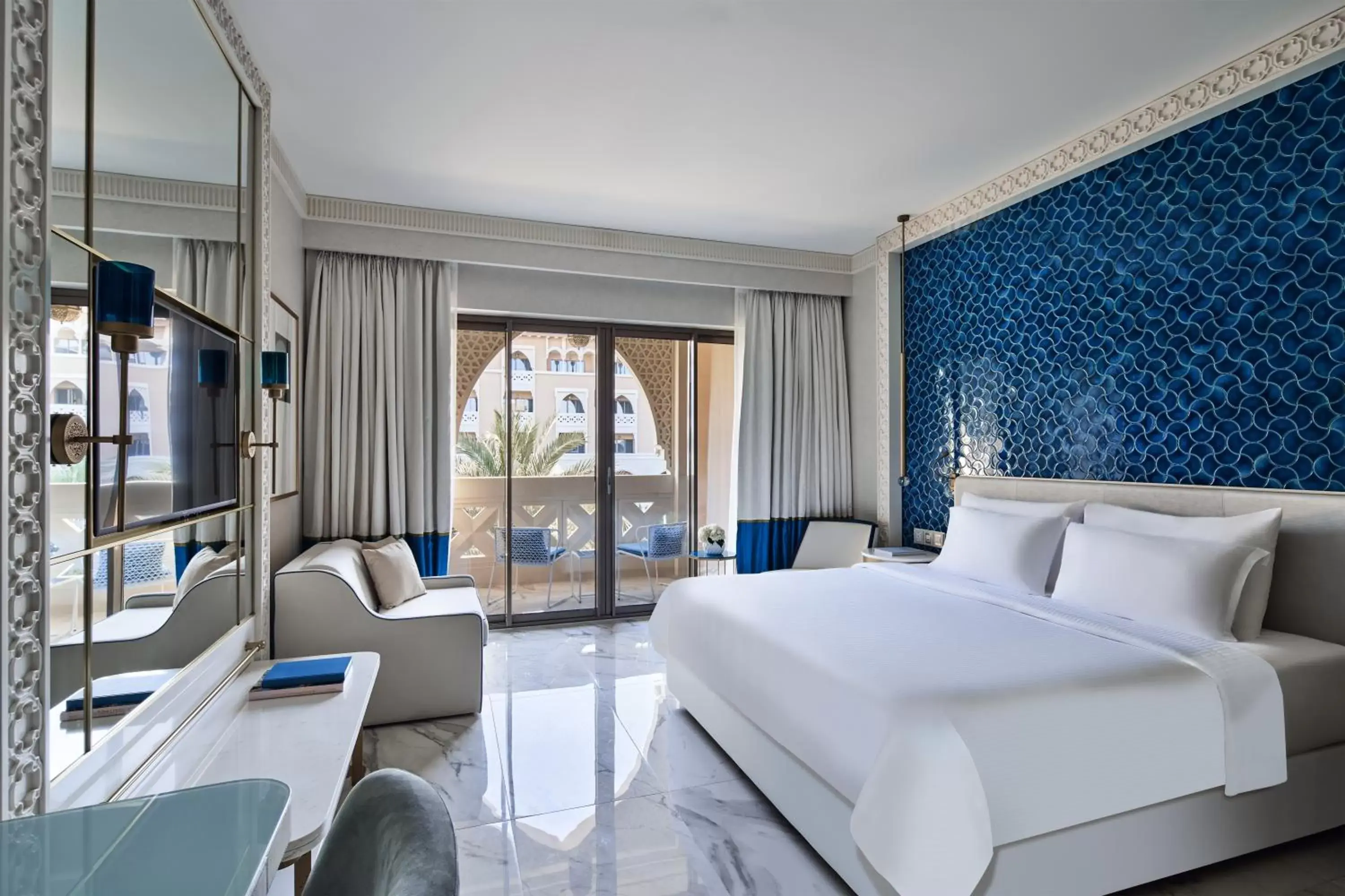 Deluxe King Room Garden View in Rixos Premium Saadiyat Island - All Inclusive Deluxe King Room Garden View in Rixos Premium Saadiyat Island - All Inclusive