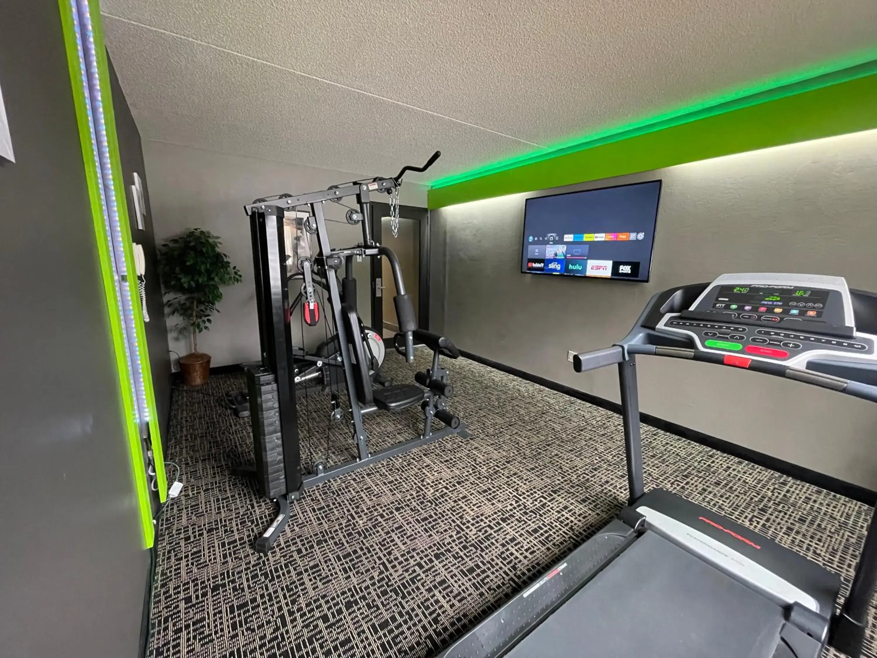 Fitness Center/Facilities in Wingate by Wyndham Lake George