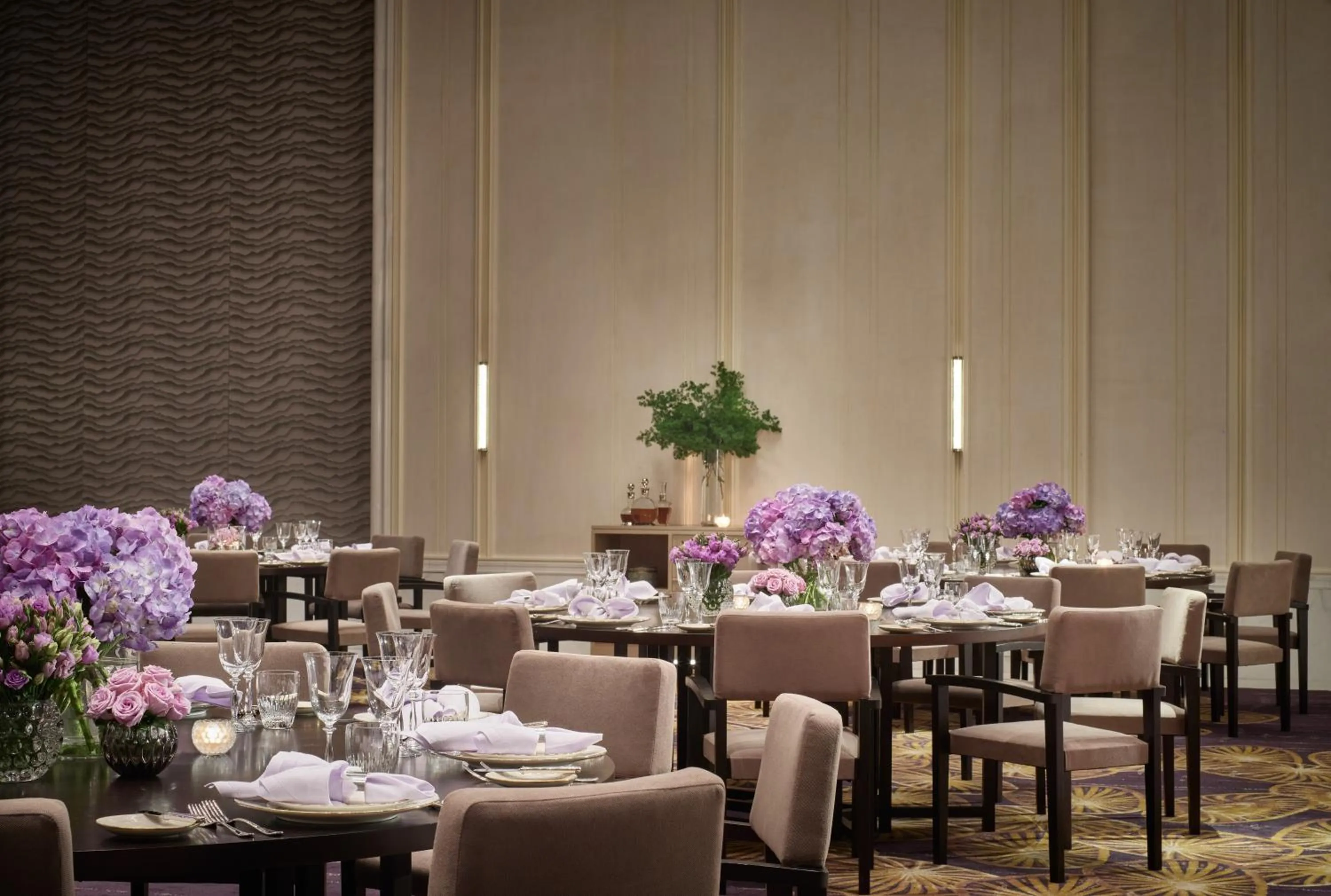 Business facilities in Rosewood Bangkok