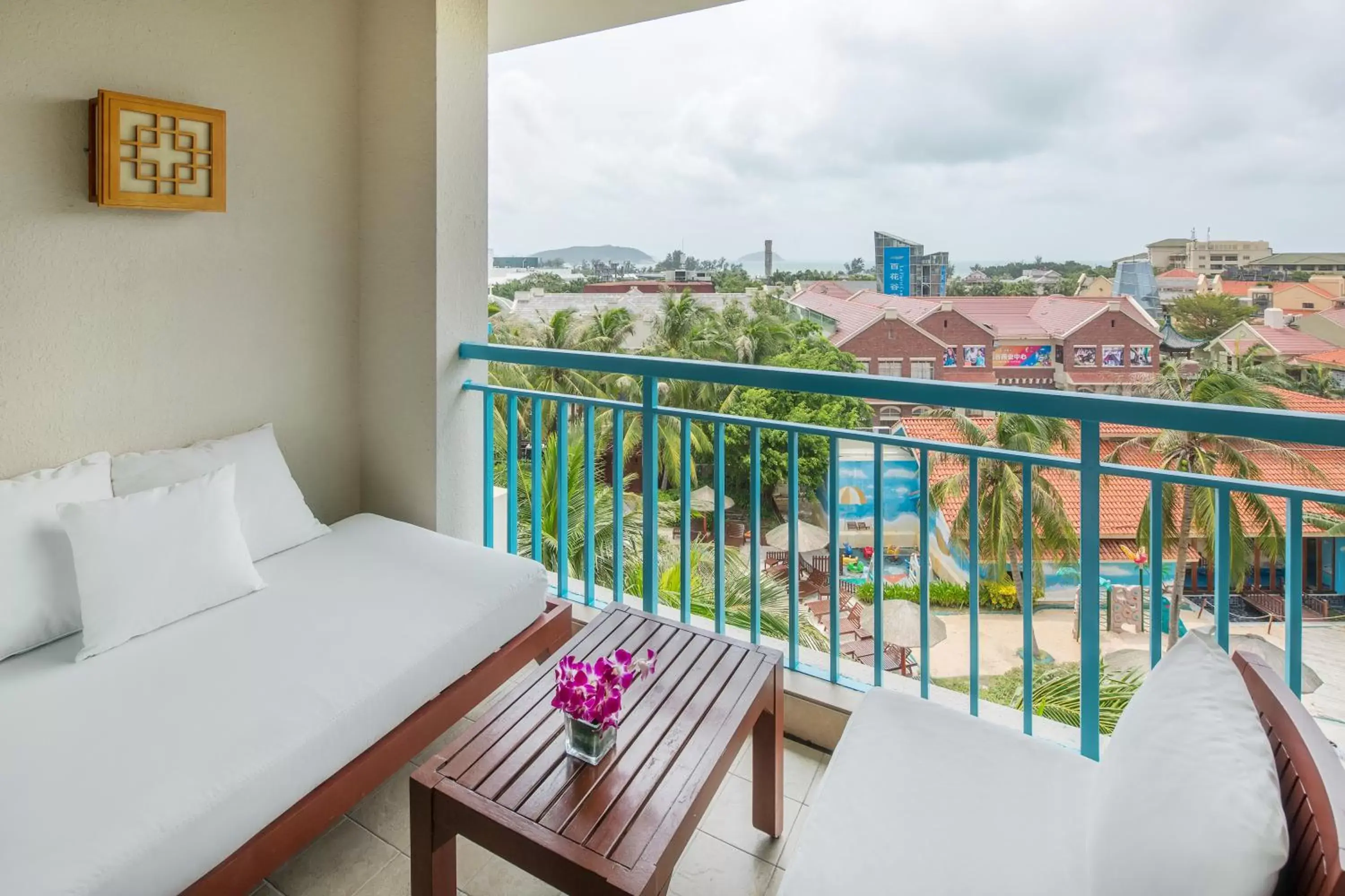 Balcony/Terrace in Huayu Resort & Spa Yalong Bay Sanya