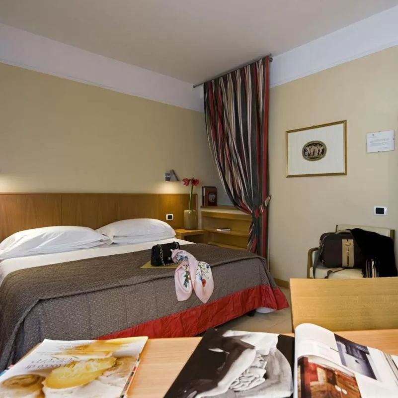 Photo of the whole room, Bed in Hotel De Petris