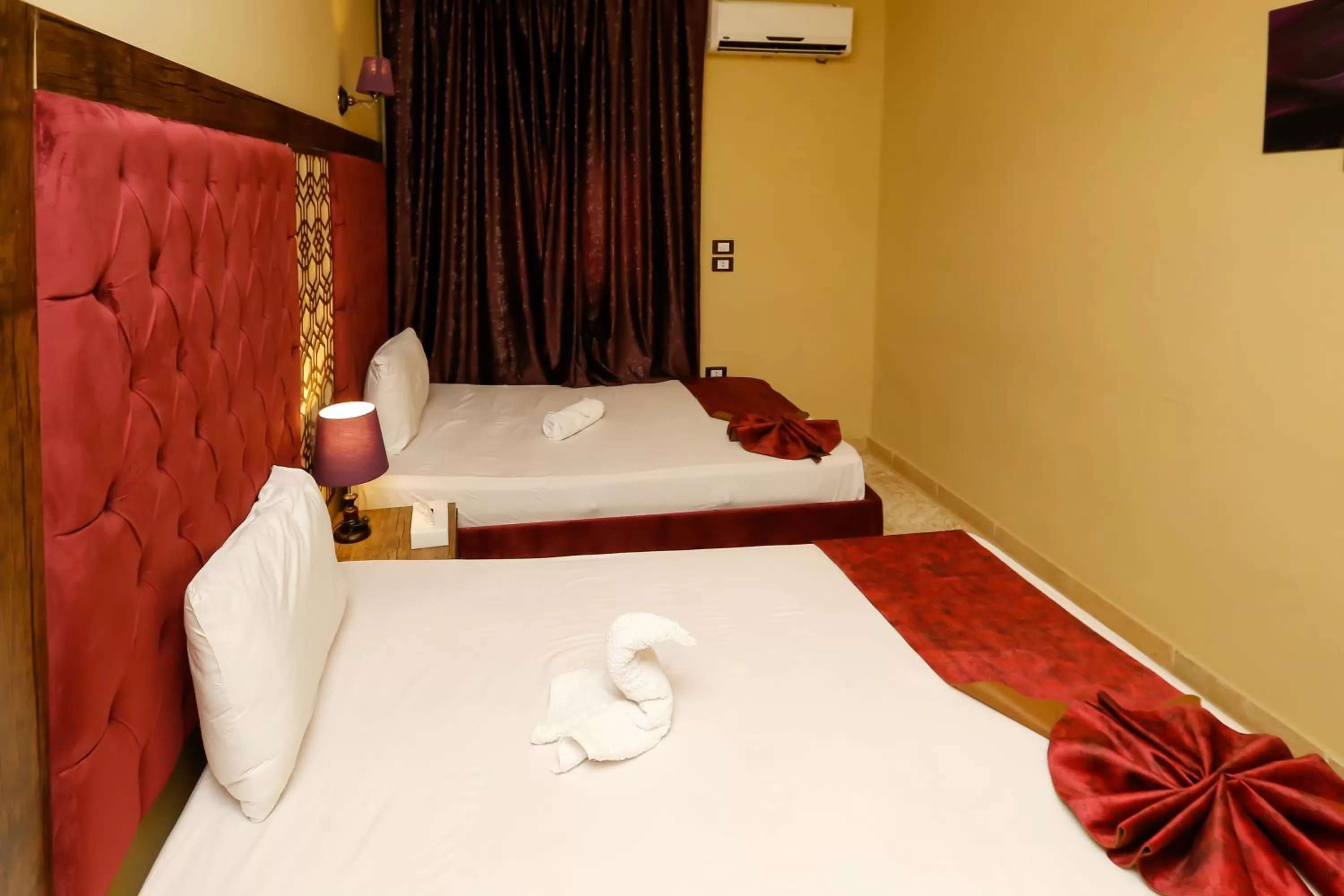 Bed in King Cheops Inn - Pyramid View