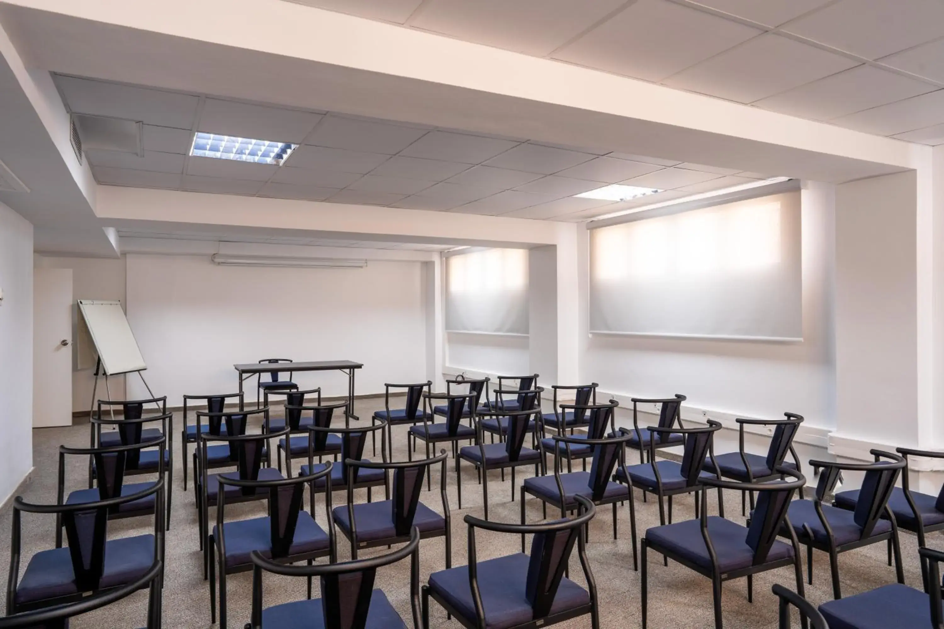 Meeting/conference room in Yadis Ibn Khaldoun Hotel