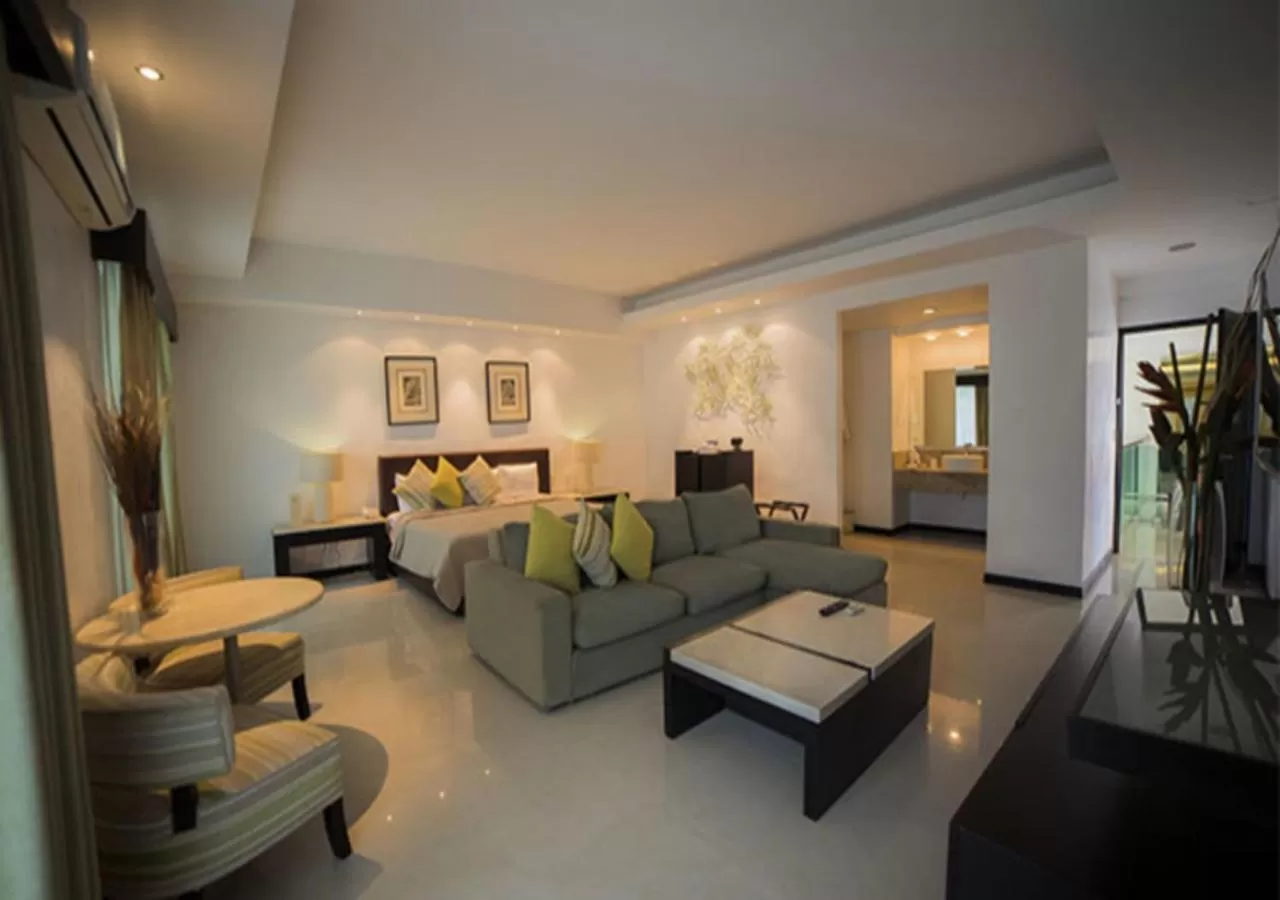 Photo of the whole room in Hotel Grand Marlon