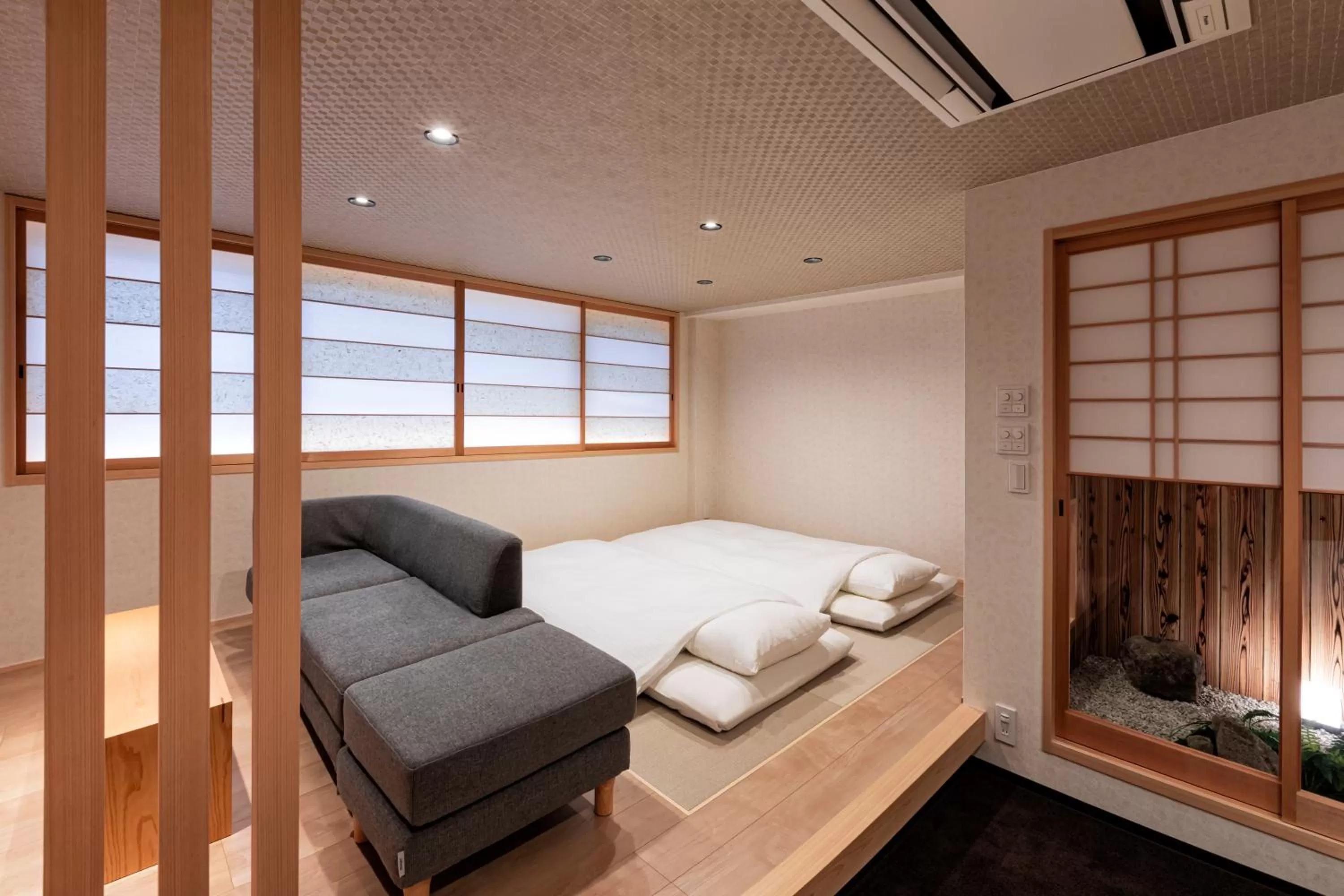 Photo of the whole room, Bed in Rinn Gion Kenninji Villa
