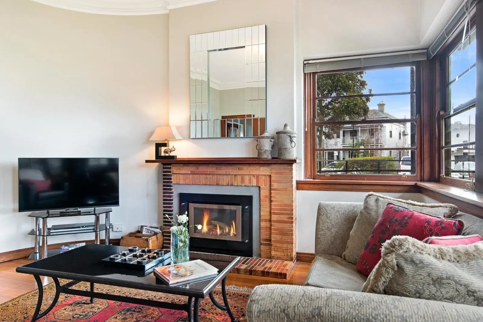 Communal lounge/ TV room, Seating Area in Captains Retreat Apartments and Cottages