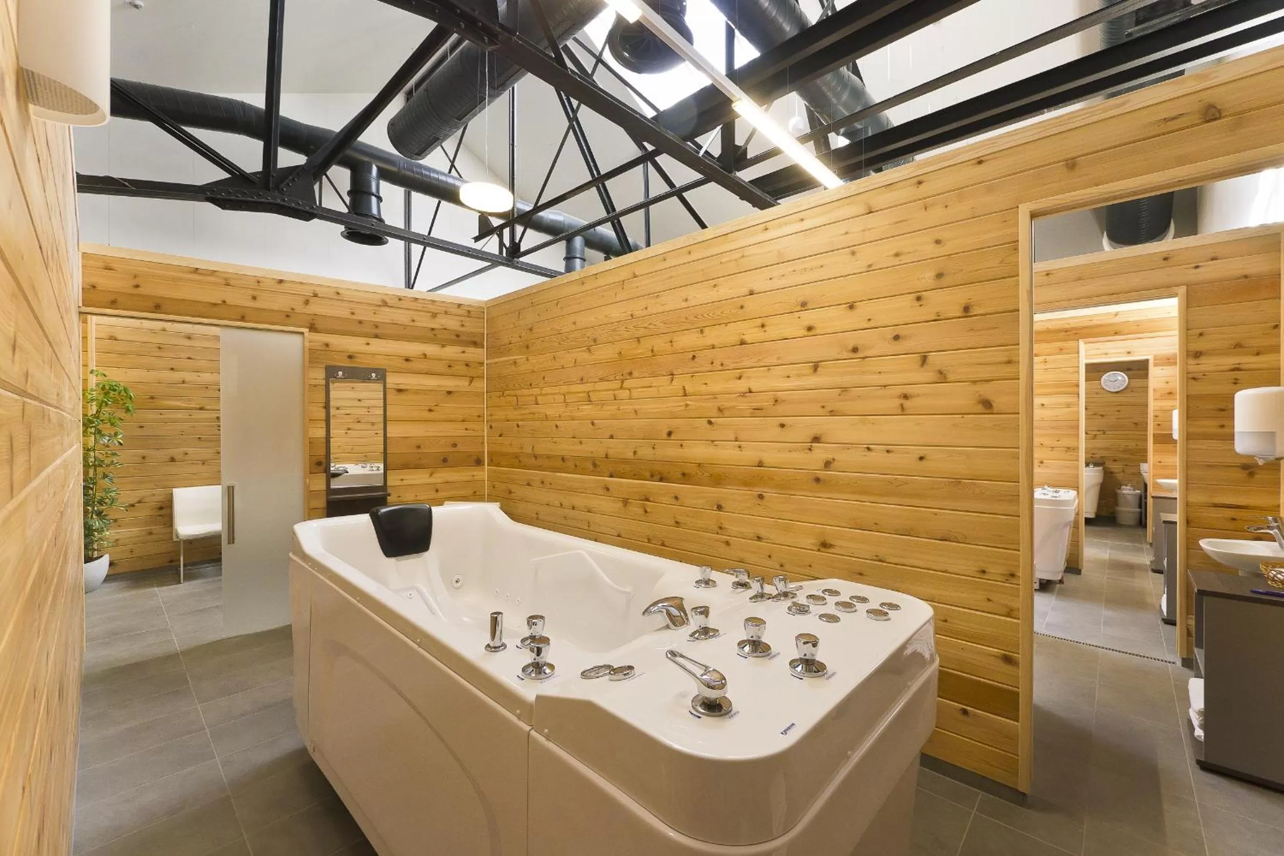 Hot Tub in Grandhotel Ambassador Národní Dům