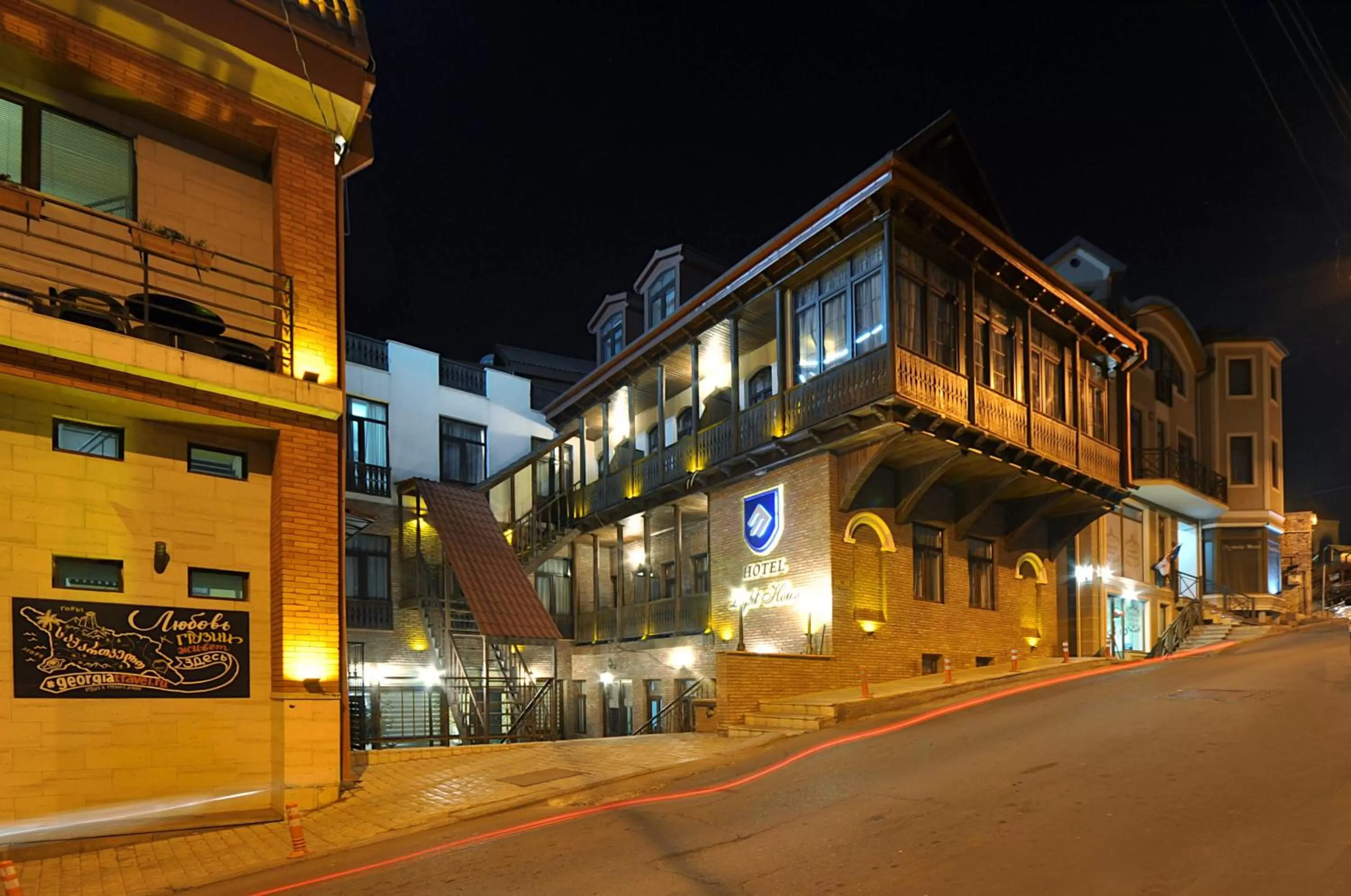 Facade/entrance in Light House Old City