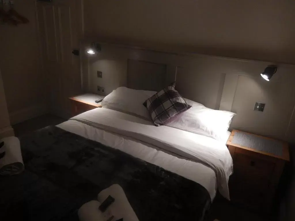 Superior Double Room in The Bear Marlborough