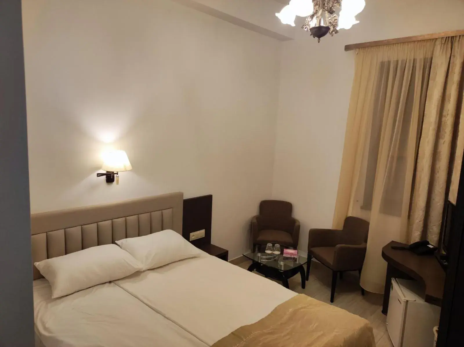 Photo of the whole room, Bed in Yerevan Deluxe Hotel