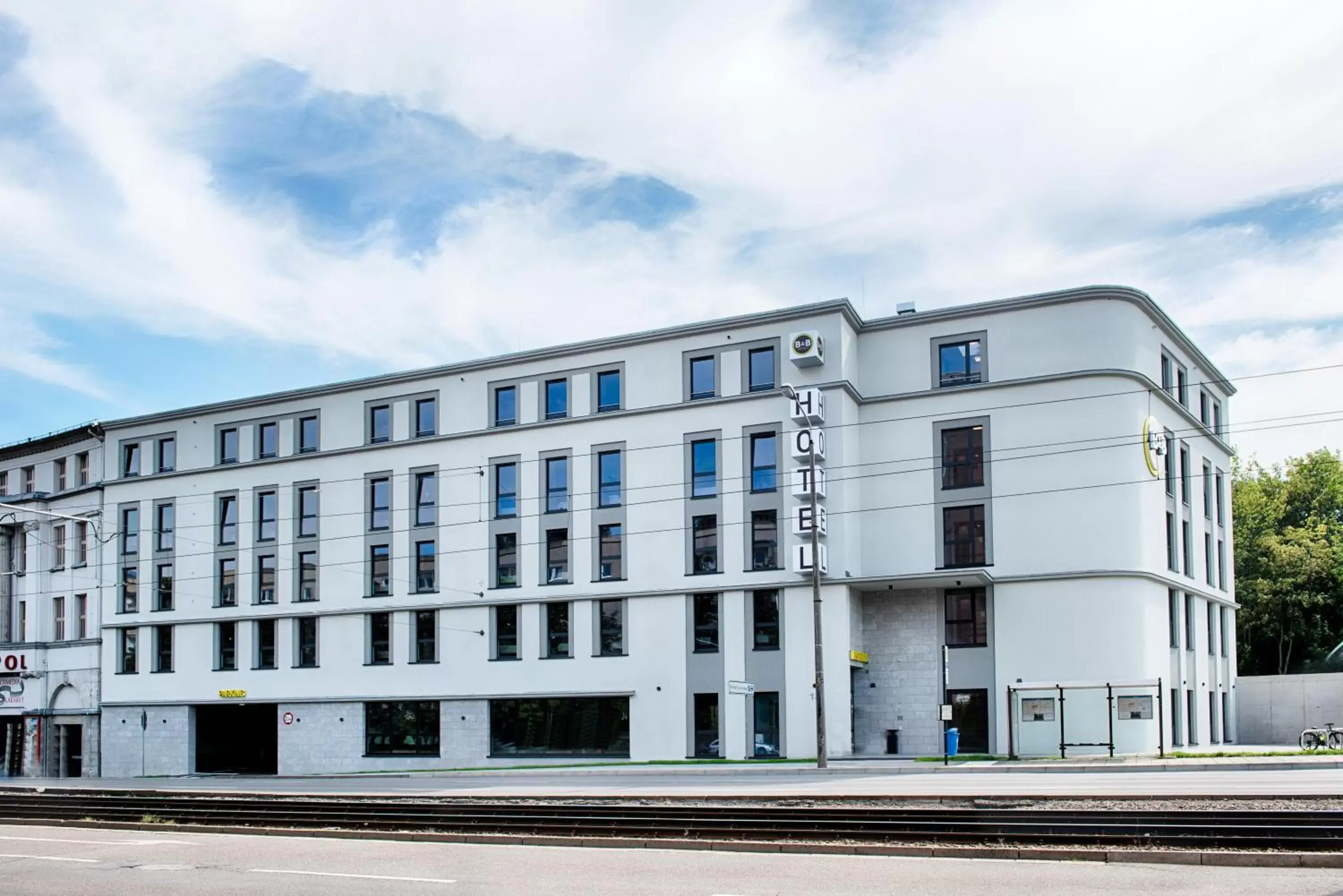 Property Building in B&B Hotel Chemnitz