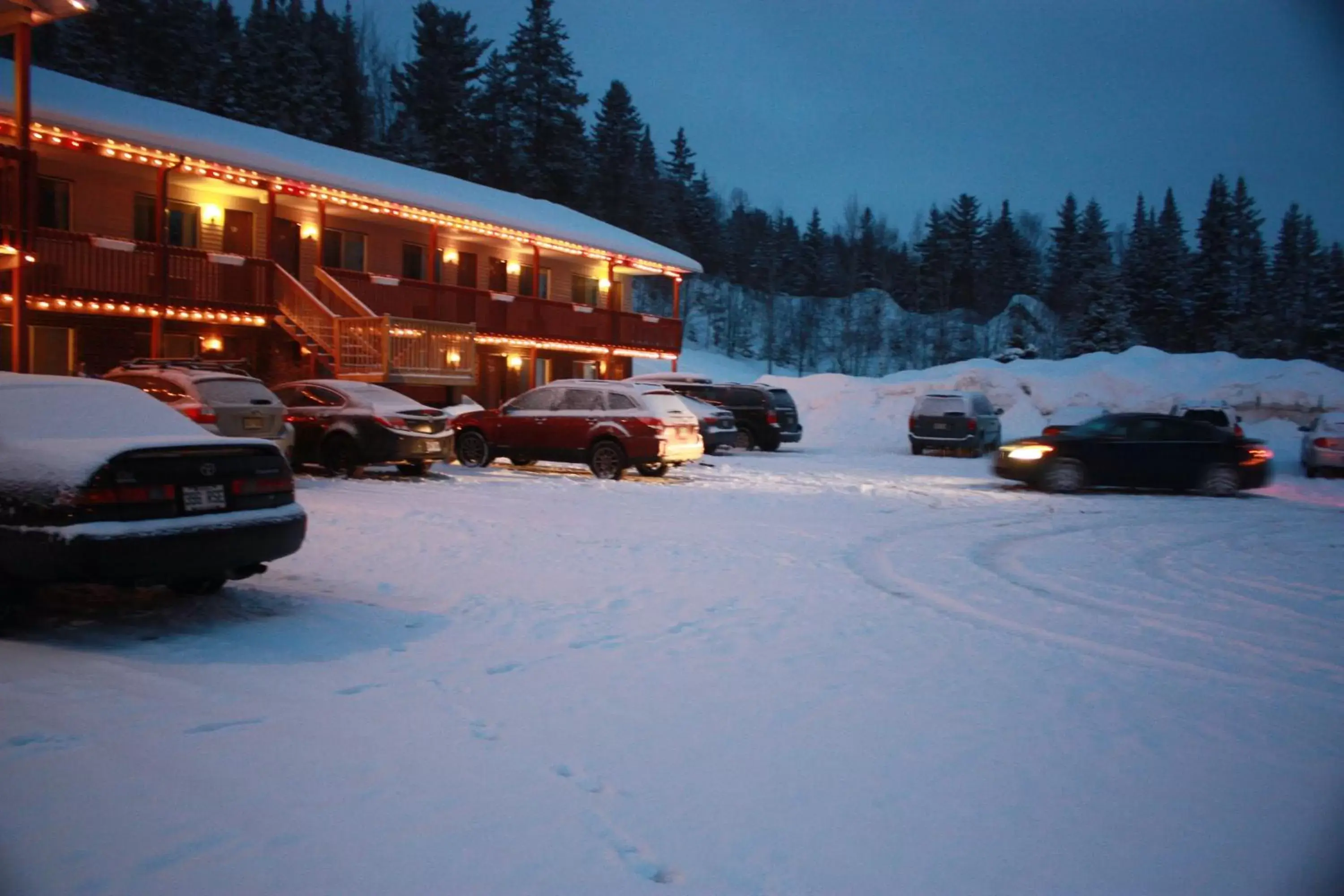 Nearby landmark, Winter in Motel Le Radisson de Val-David