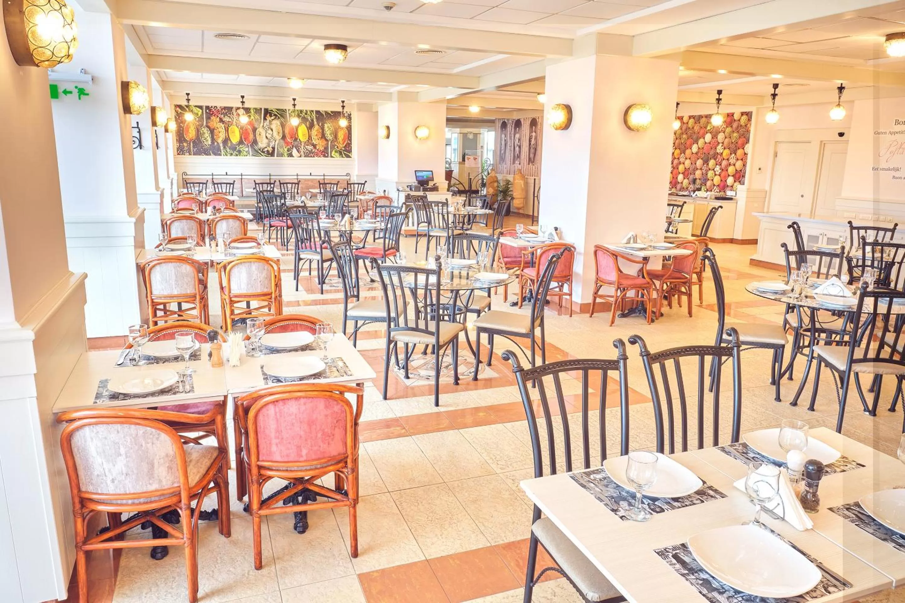 Restaurant/places to eat in Continental Forum Constanta