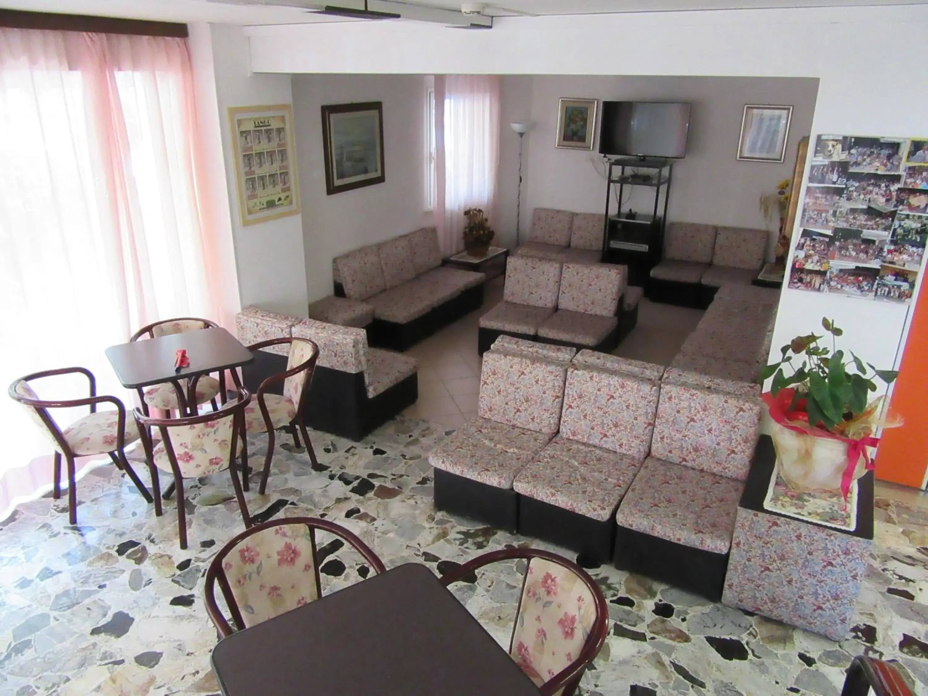 Living room, Restaurant/Places to Eat in Hotel Urania