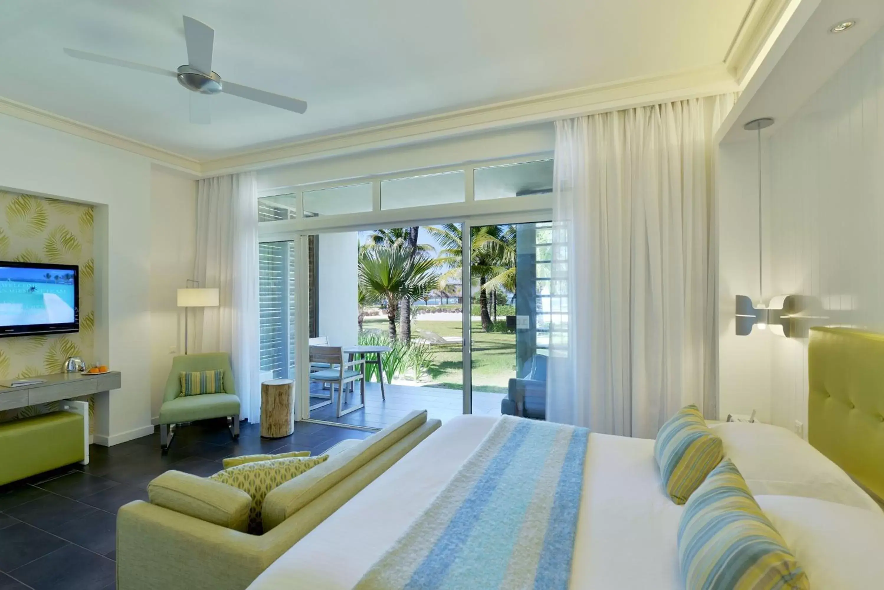 Patio, Room Photo in Long Beach Mauritius